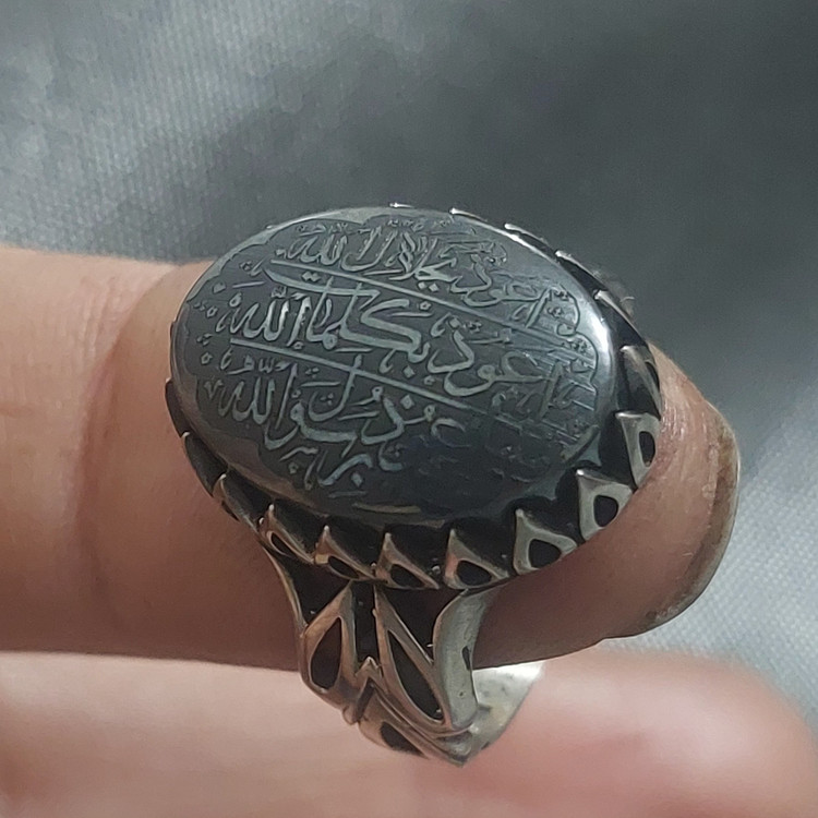 انگشتر طلاروس هفت جلاله حدید مشکی