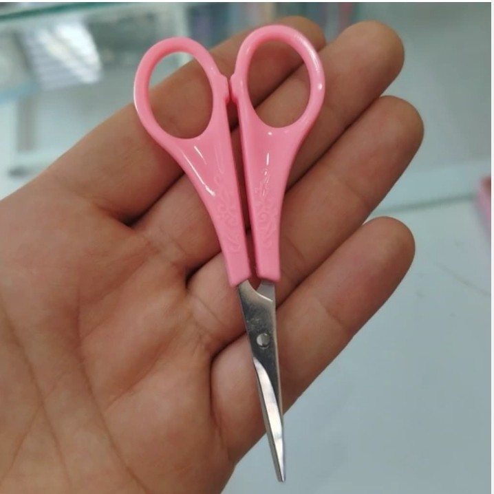قیچی کوچک دسته صورتی سر صاف و کج برای ابرو و سیبیل