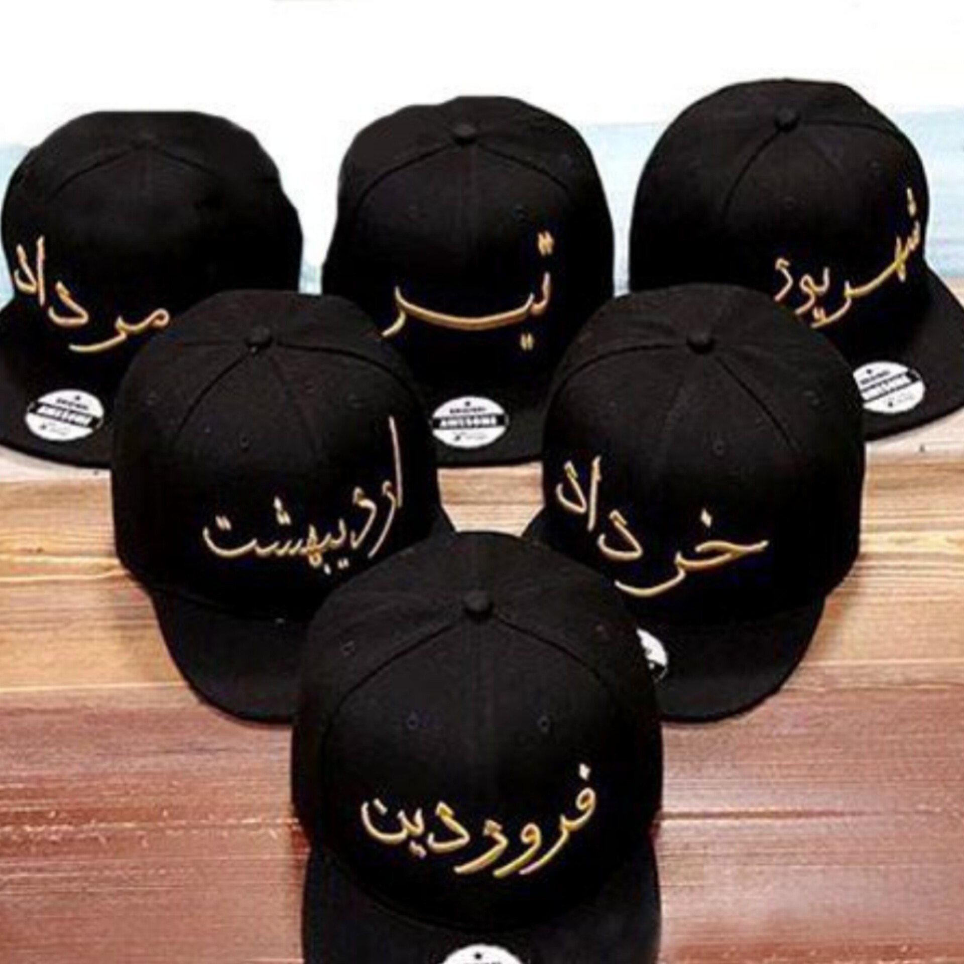 کلاه کپ ماه تولد
