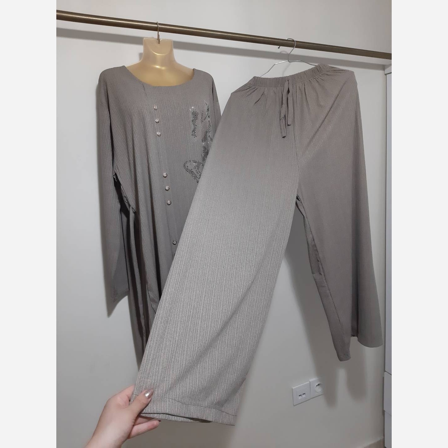 ست مانتو و شلوار فری سایز تا سایز 50ارسال رایگان