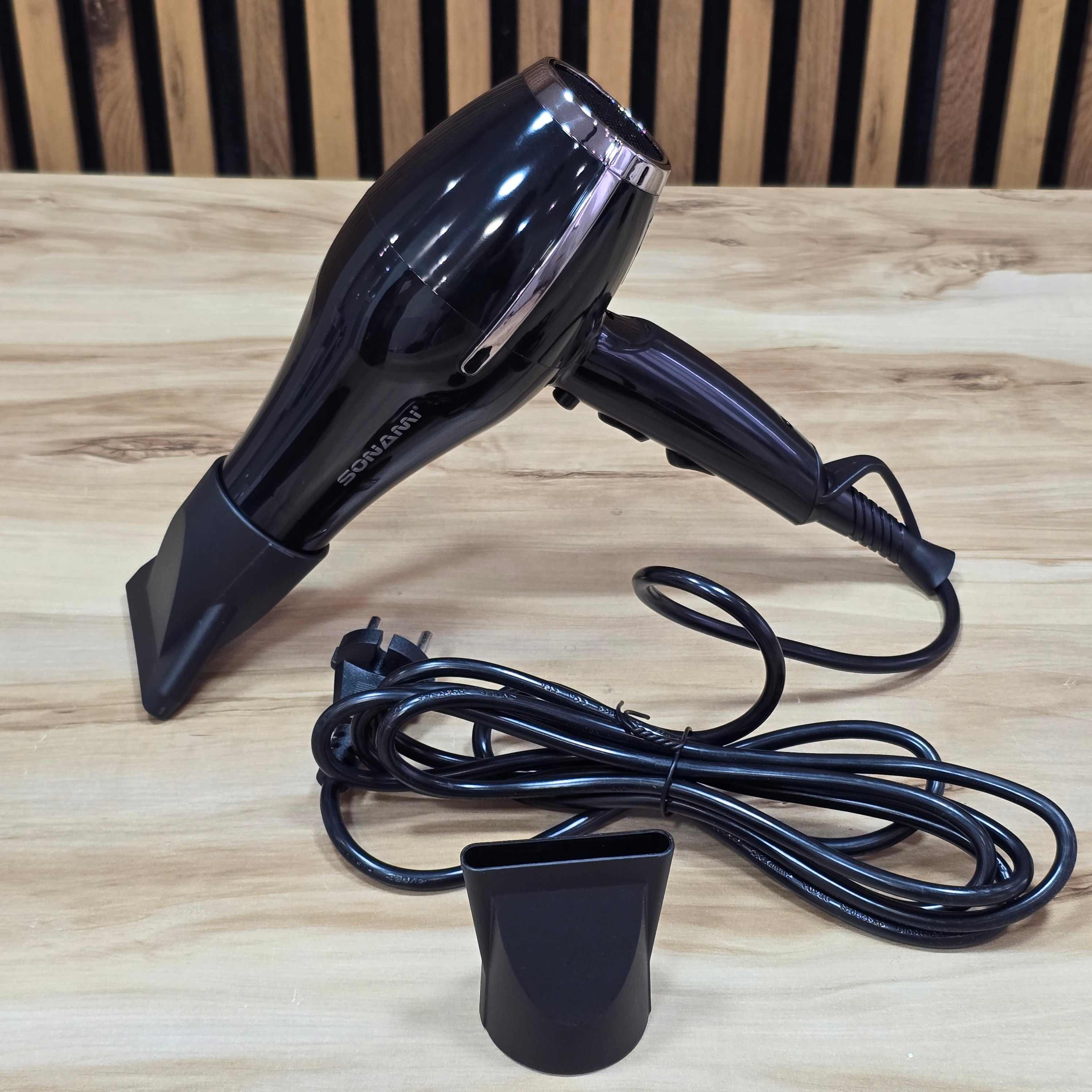 سشوار موتور سنگین سونامی ژاپن 2200 وات با ضمانت و ارسال رایگان