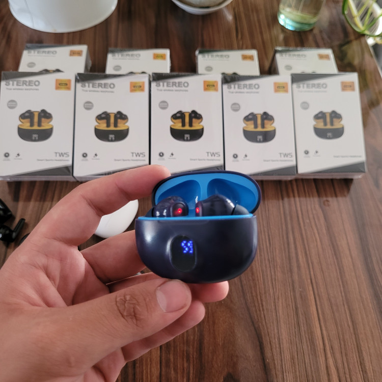 ایرپاد STEREO ضدآب پاوربانک دار کیفیت درجه یک بلوتوث نسخه5/3 صحفه نمایش دار ارسال فوری