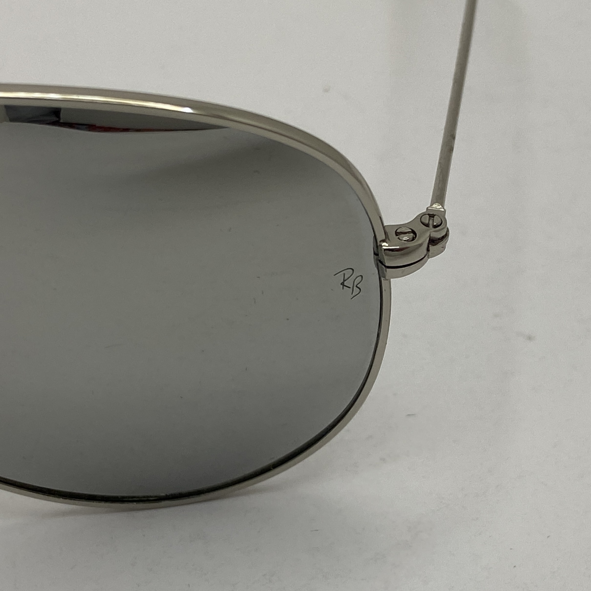 عینک ریبن خلبانی آینه ای شیشه سنگ با پک کامل اورجینال rayban aviator RB 3026