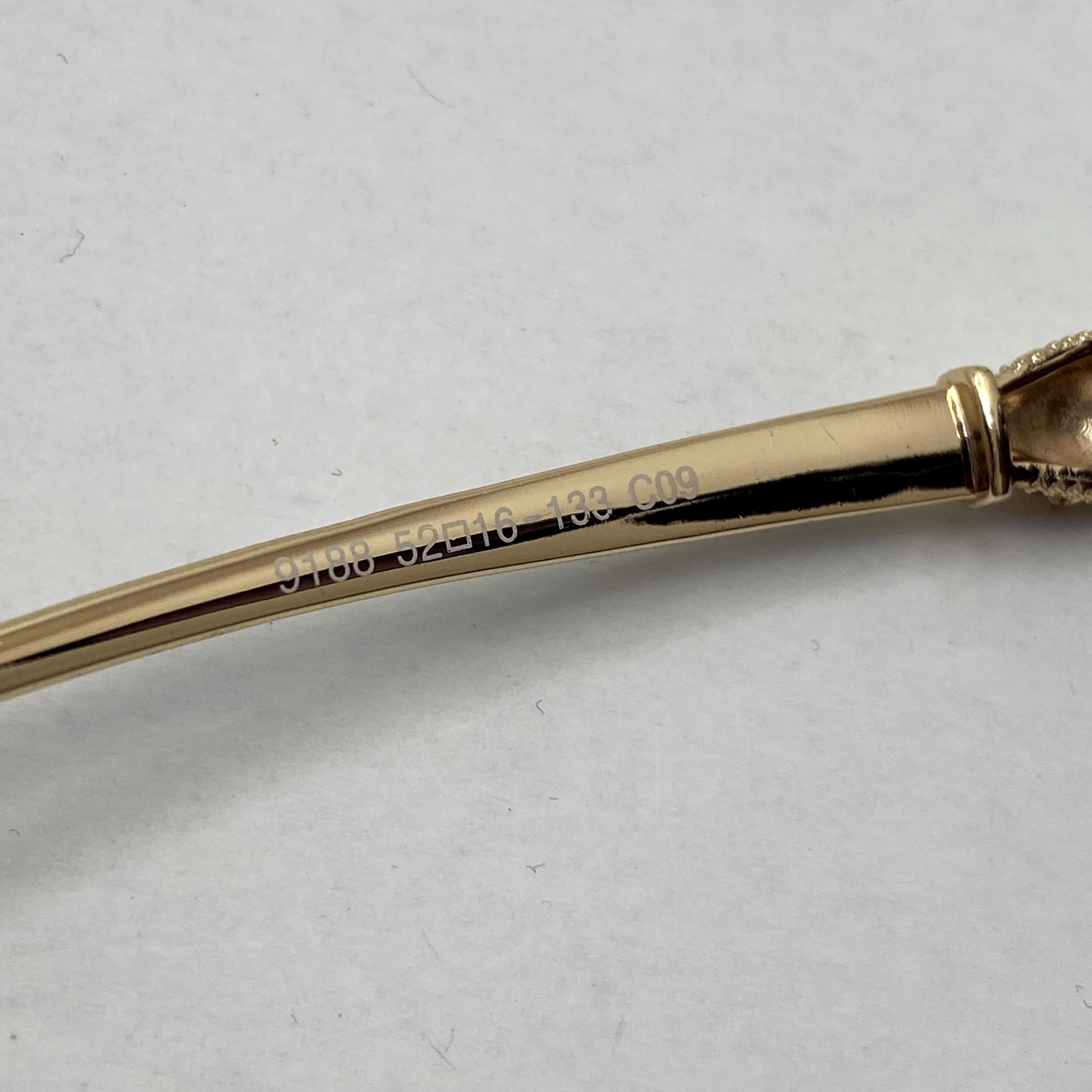 عینک آفتابی زنانه کارتیر Cartier دسته نگین کاری شده خاص و لاکچری مشکی