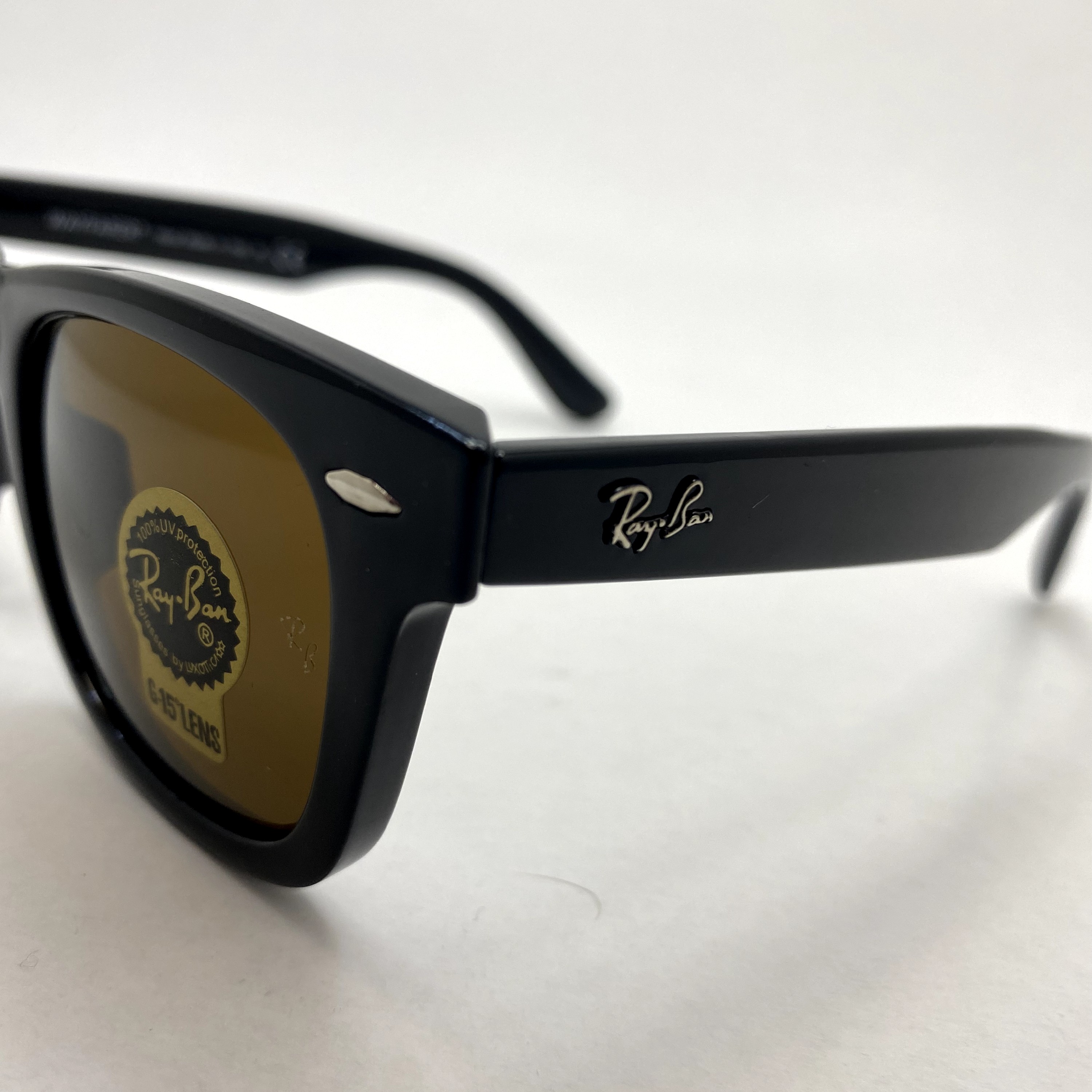 عینک آفتابی ویفرر ریبن rayban WAYFARER شیشه سنگ قهوه ای فریم براق سایز 50 به همراه پک کامل اورجینال RB2140