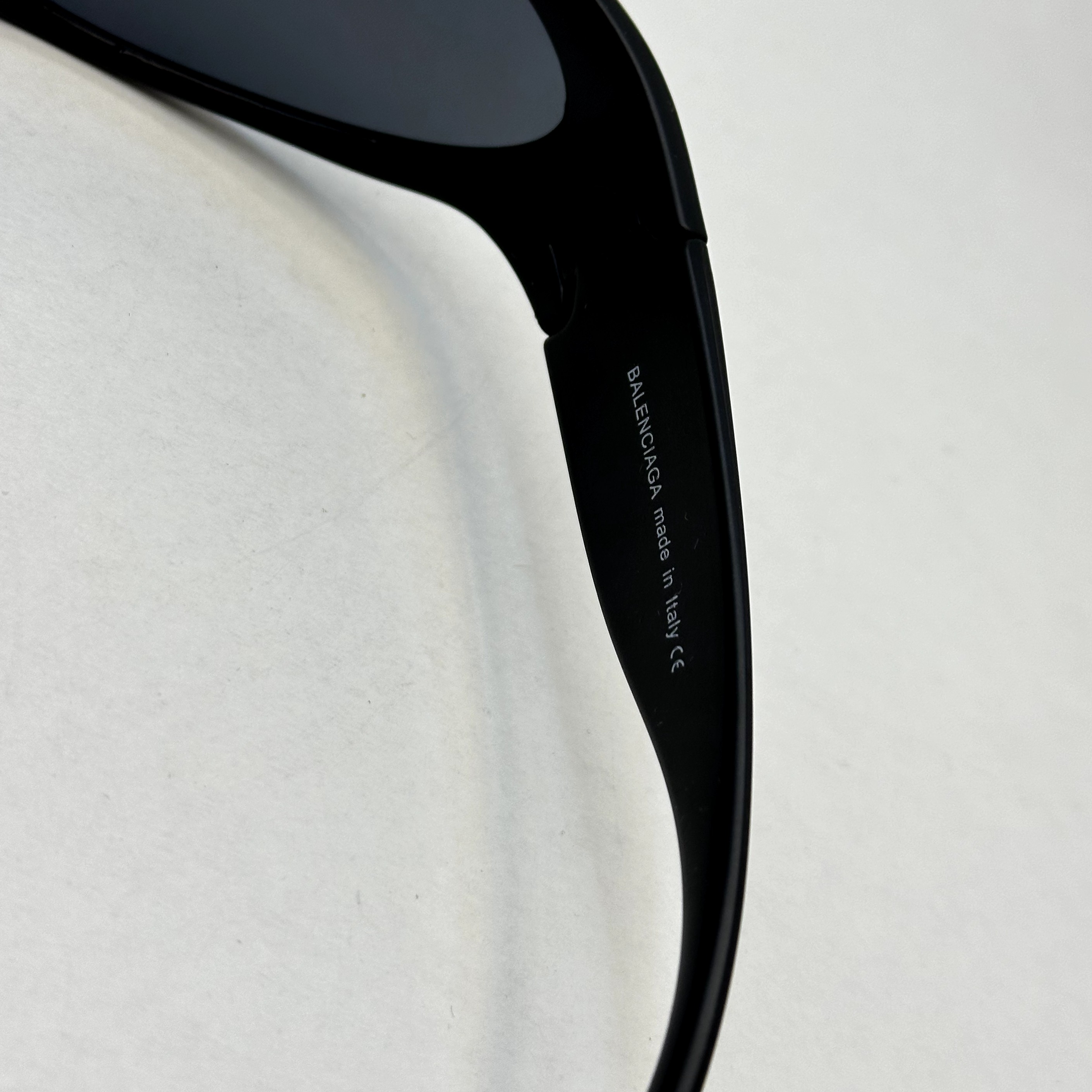 عینک آفتابی فشن برند بالنسیاگا مدل BALENCIAGA SWIFT OVAL مشکی