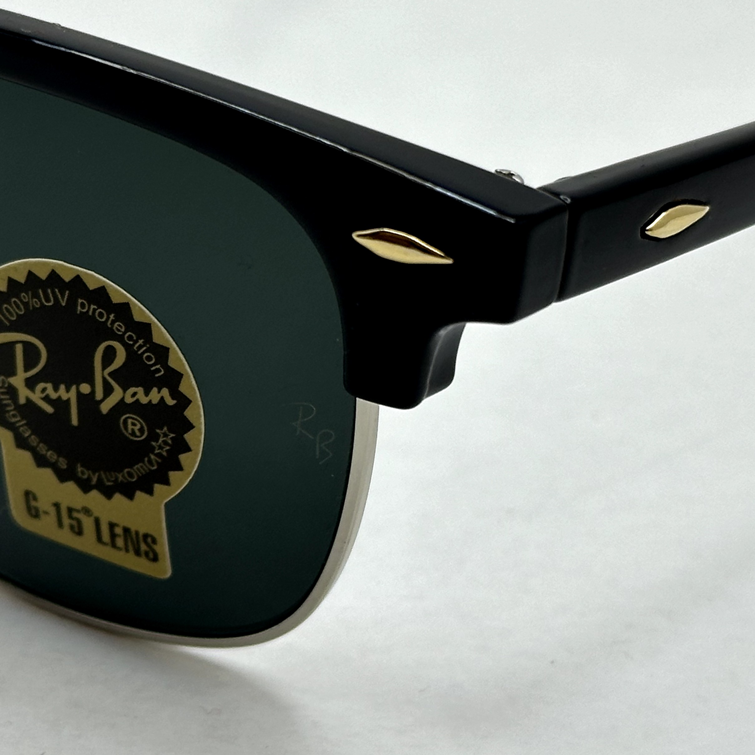 عینک آفتابی کلاب مستر ریبن rayban شیشه سنگ مشکی فریم نقره ای به همراه پک کامل RB 3016