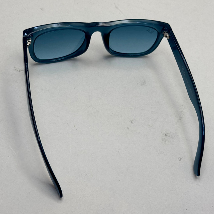عینک آفتابی ریبن ویفرر ریورس آبی به همراه پک کامل rayban (ارسال رایگان)