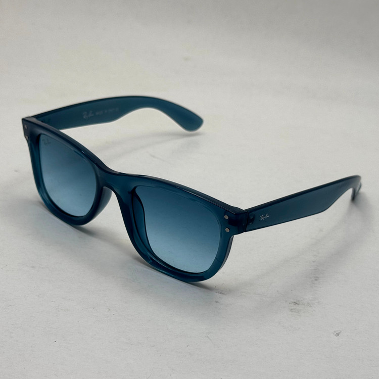 عینک آفتابی ریبن ویفرر ریورس آبی به همراه پک کامل rayban (ارسال رایگان)