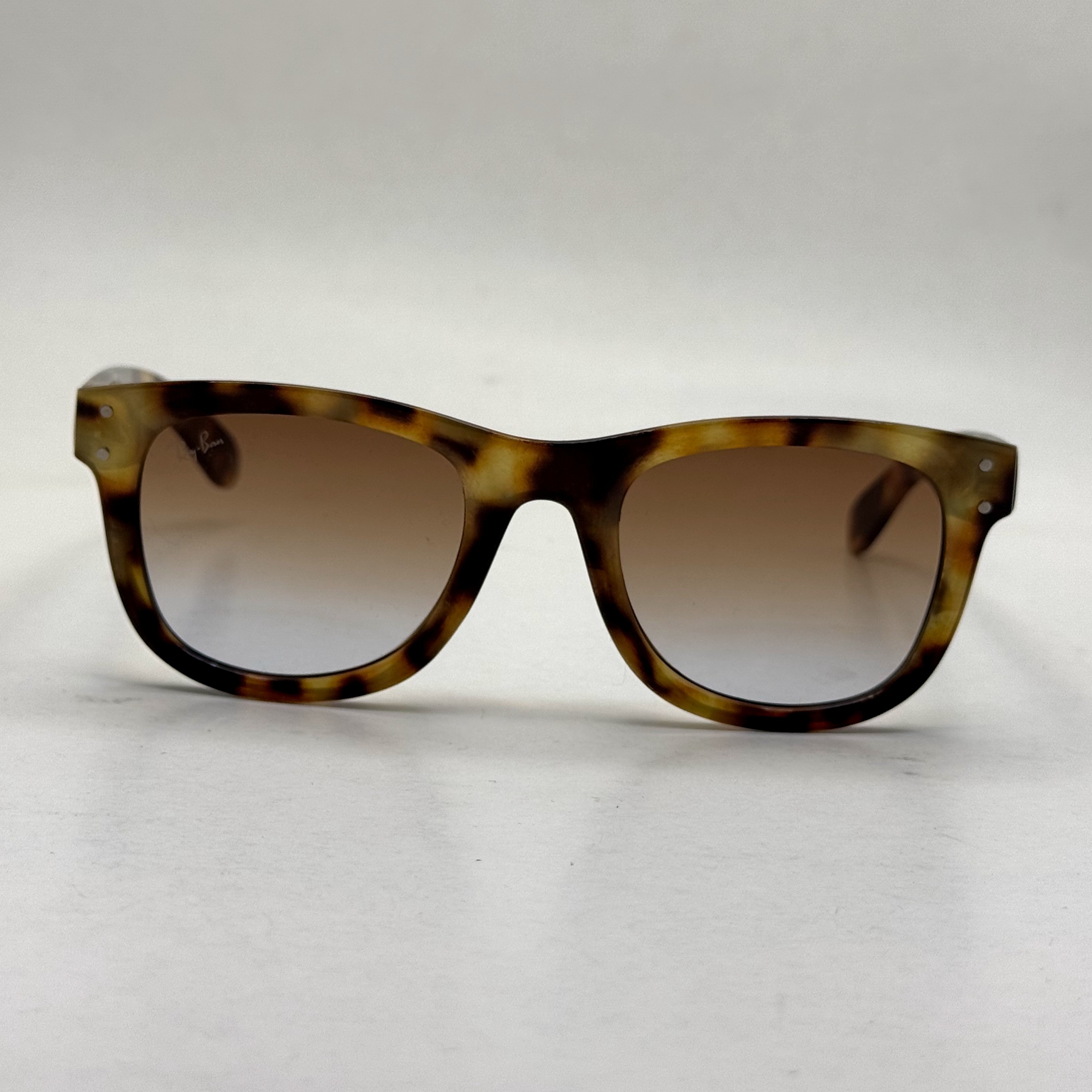 عینک آفتابی ریبن ویفرر ریورس پلنگی به همراه پک کامل rayban (ارسال رایگان)