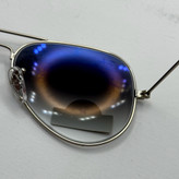 عینک ریبن خلبانی شیشه سنگ آبی هایلایت فریم نقره ای به همراه پک کامل ریبن کد Rayban RB 3025 (ارسال رایگان)