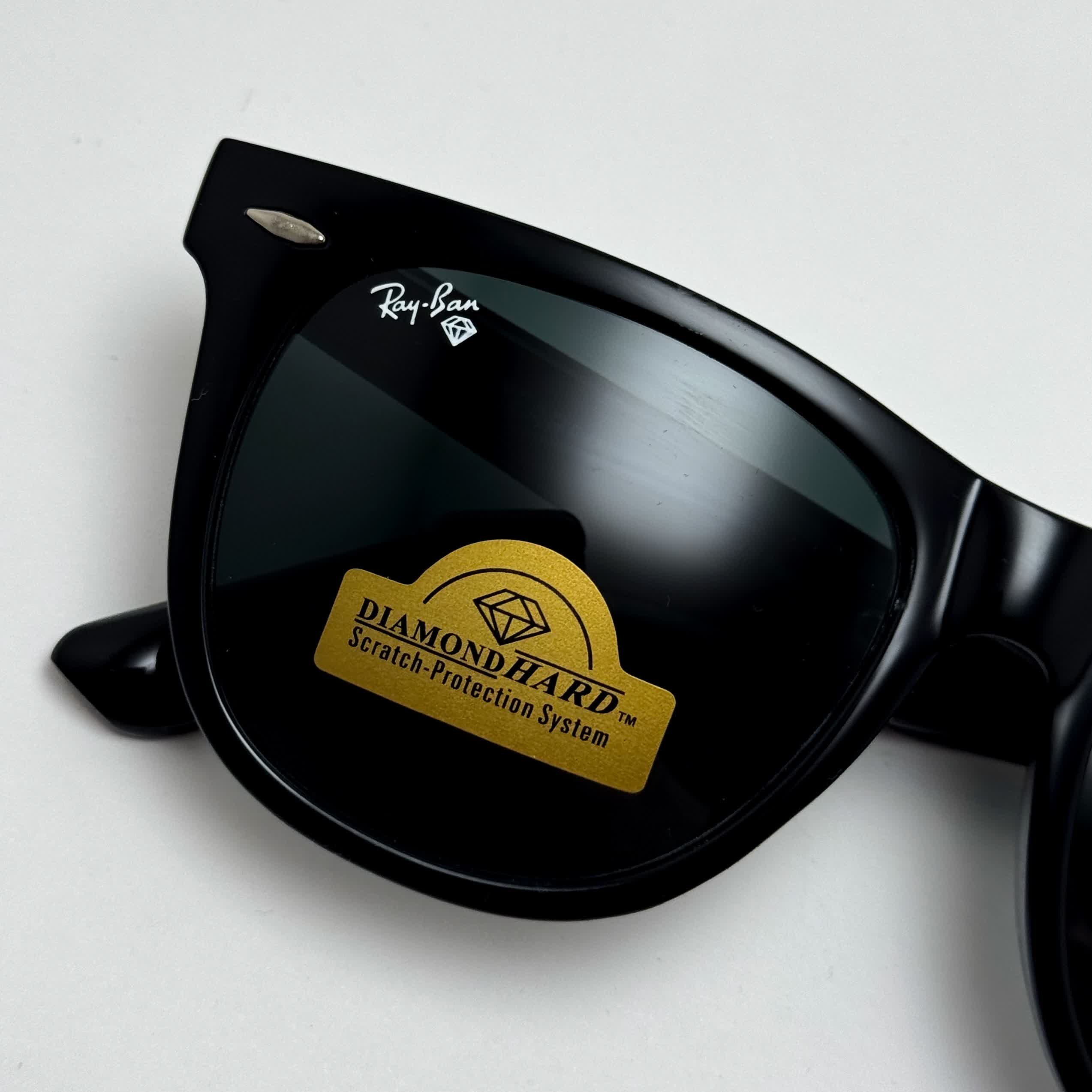 عینک آفتابی ریبن ویفرر شیشه سنگ مشکی براق به همراه پک کامل ریبن Rayban WAYFARER RB 2140 سایز 54 (ارسال رایگان)