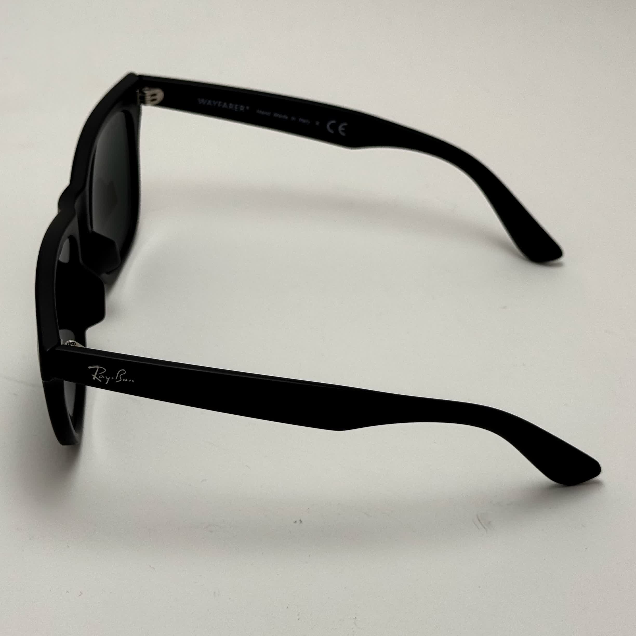 عینک آفتابی ریبن ویفرر شیشه سنگ مشکی به همراه پک کامل ریبن Rayban WAYFARER RB 2140 سایز 54 (ارسال رایگان)