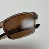 عینک اوکلی مستطیلی پلاریزه سبک OAKLEY قهوه ای کد WG83107 (ارسال رایگان)