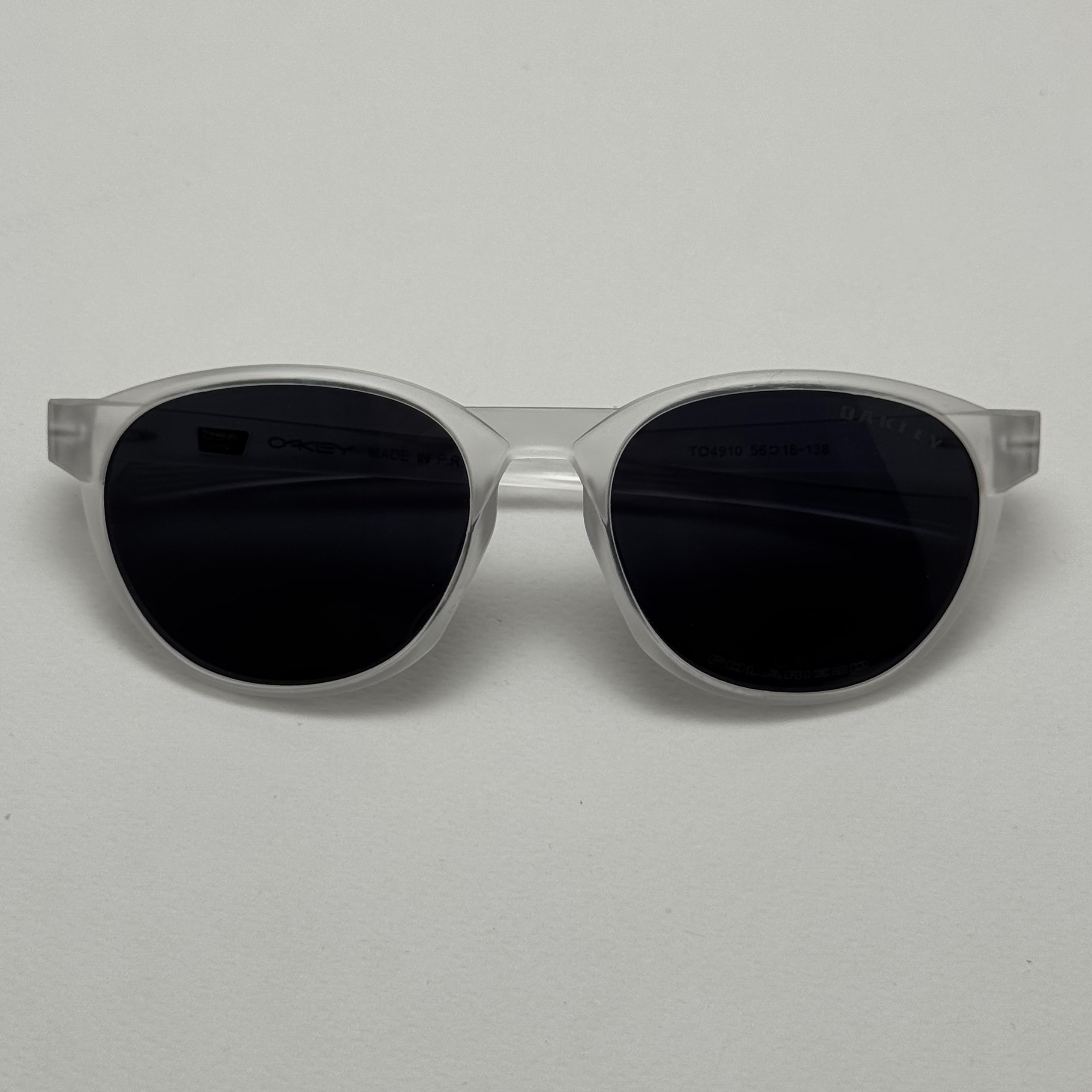 عینک آفتابی پلاریزه اوکلی Oakley فریم کریستالی عدسی مشکی گرد کد TO4910 (ارسال رایگان)