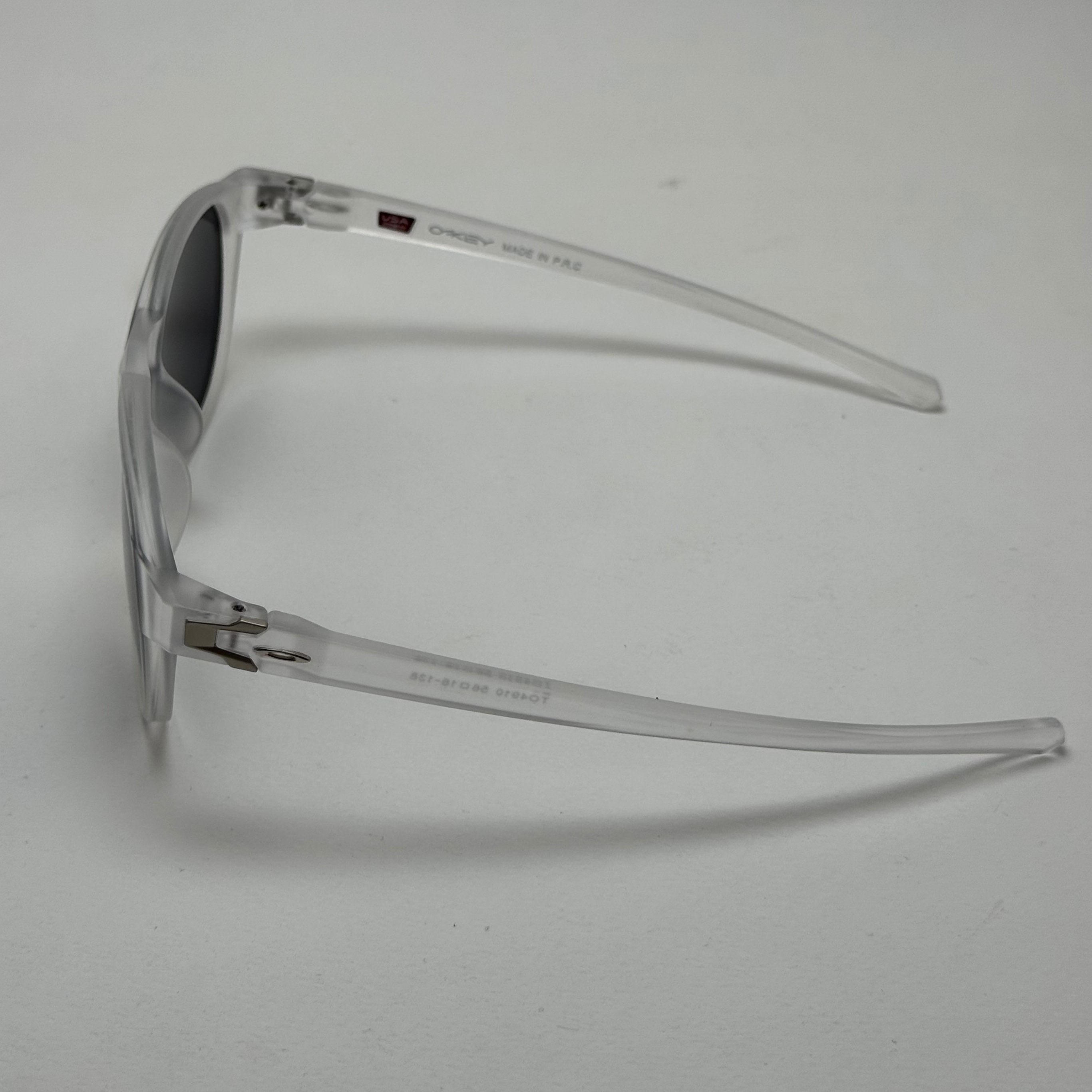 عینک آفتابی پلاریزه اوکلی Oakley فریم کریستالی عدسی مشکی گرد کد TO4910 (ارسال رایگان)