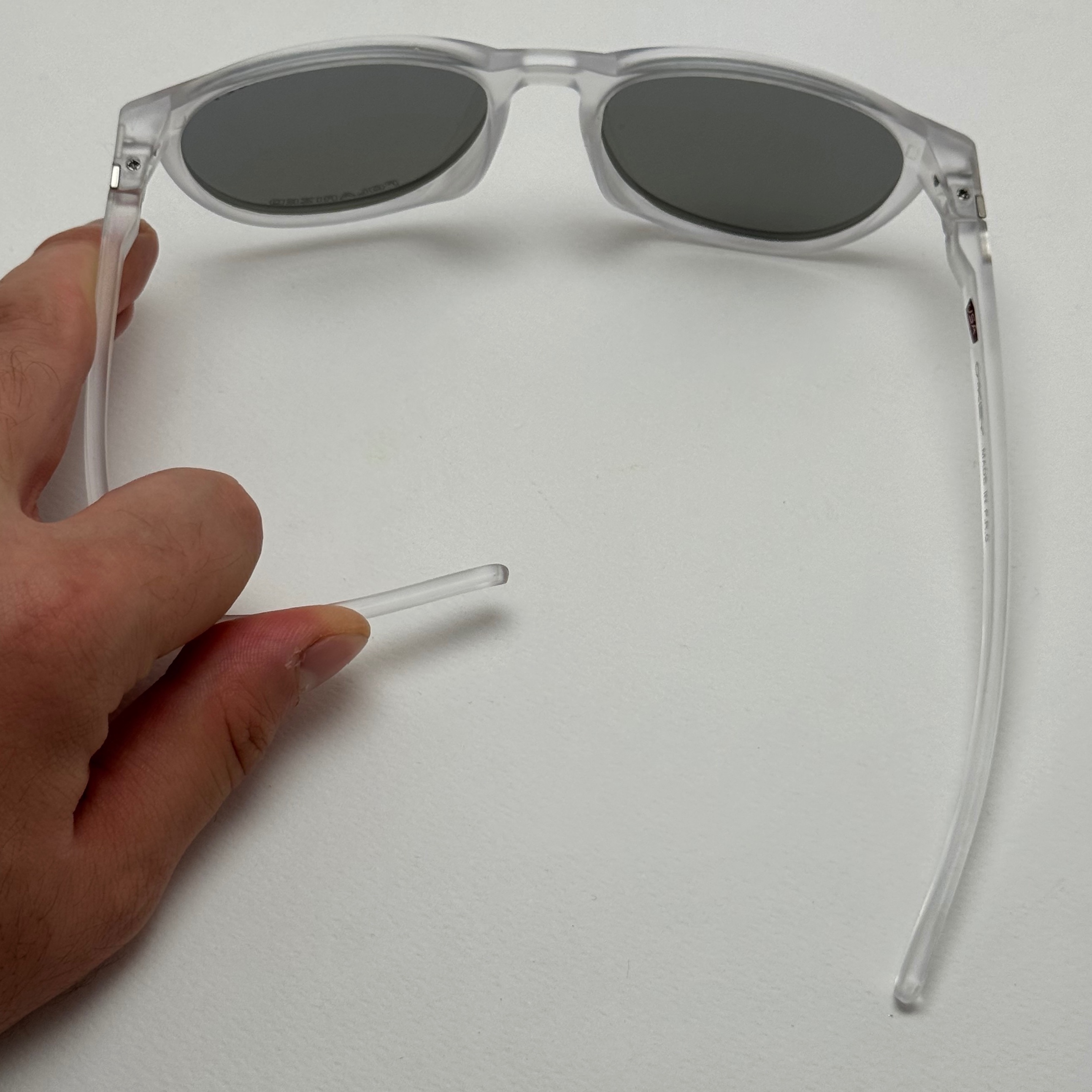 عینک آفتابی پلاریزه اوکلی Oakley کریستالی عدسی آبی گرد کد TO4910 (ارسال رایگان)