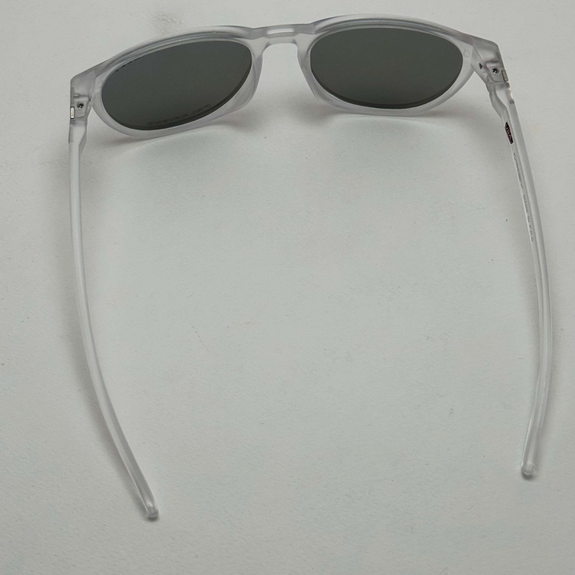 عینک آفتابی پلاریزه اوکلی Oakley کریستالی عدسی آبی گرد کد TO4910 (ارسال رایگان)