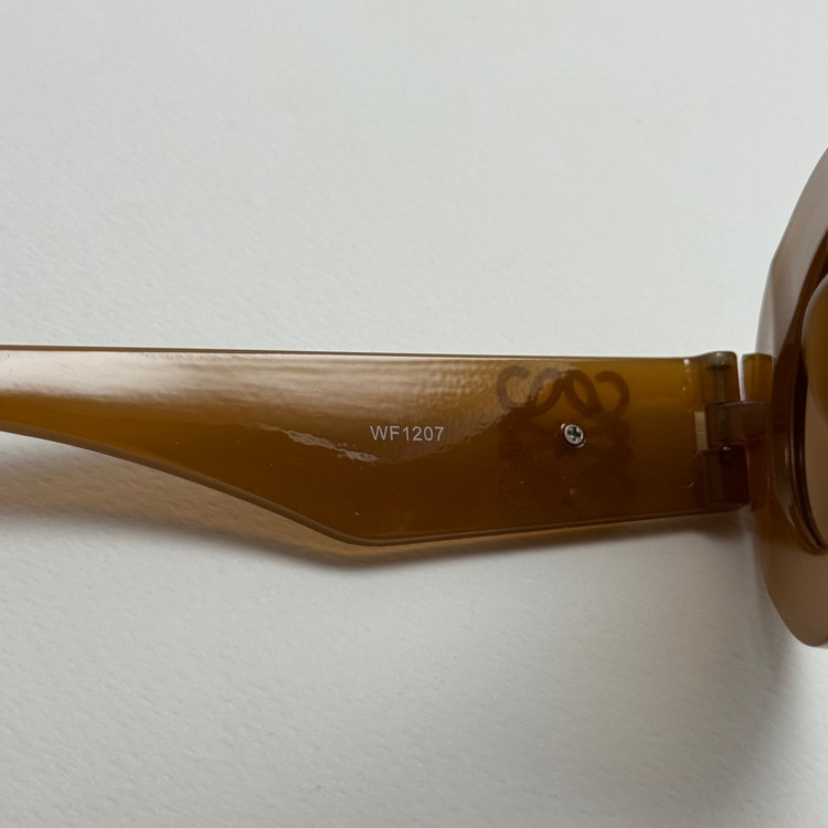 عینک آفتابی زنانه Loewe Oval Chunky لووه بیضی قهوه ای کد 1207 (ارسال رایگان)