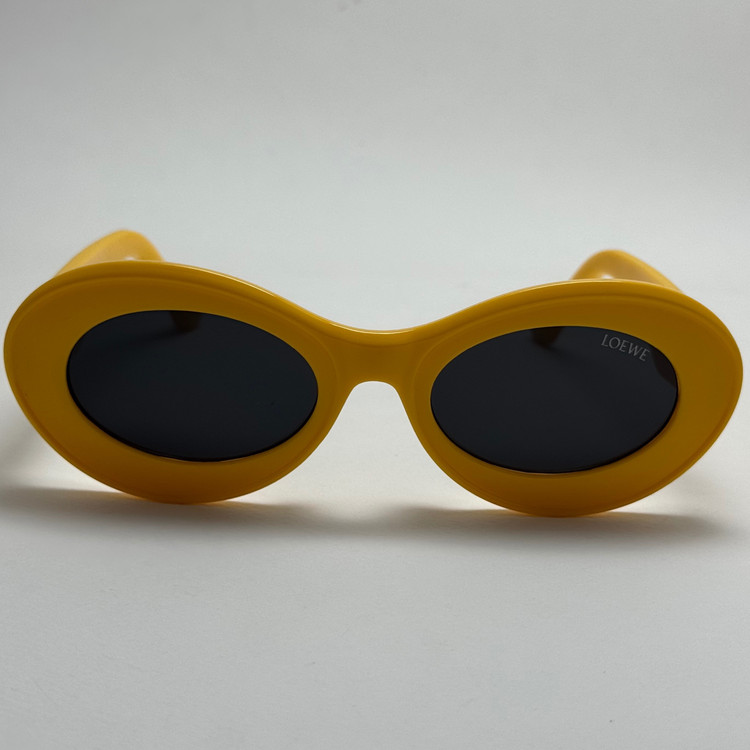 عینک آفتابی زنانه Loewe Oval Chunky لووه بیضی زرد عدسی مشکی کد 1207 (ارسال رایگان)