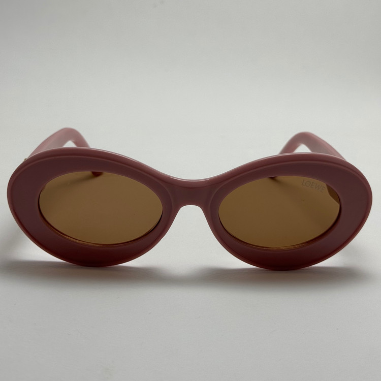 عینک آفتابی زنانه Loewe Oval Chunky لووه بیضی صورتی کد 1207 (ارسال رایگان)