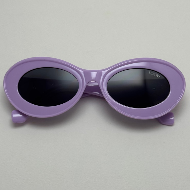 عینک آفتابی زنانه Loewe Oval Chunky لووه بیضی بنفش کد 1207 (ارسال رایگان)