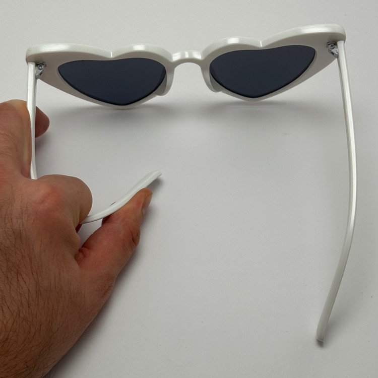 عینک آفتابی قلبی سفید برند دیور DIOR (ارسال رایگان)