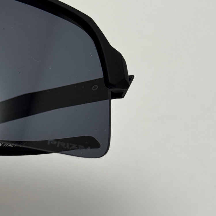 عینک آفتابی اسپرت اوکلی OAKLEY مدل SUTRO تمام مشکی (ارسال رایگان)
