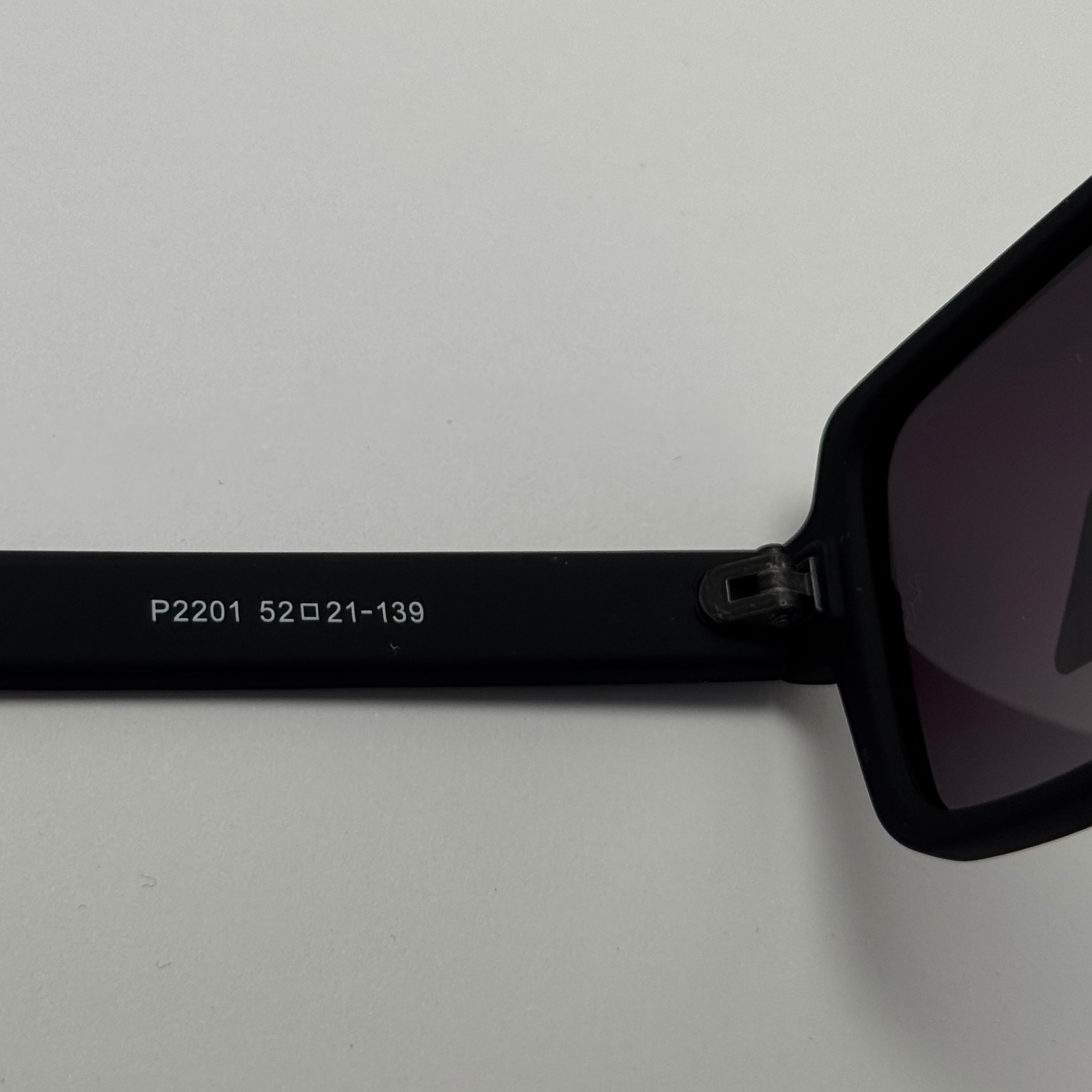 عینک آفتابی پلاریزه ریبن مستطیلی تمام مشکی کد rayban RB 2201 (ارسال رایگان)