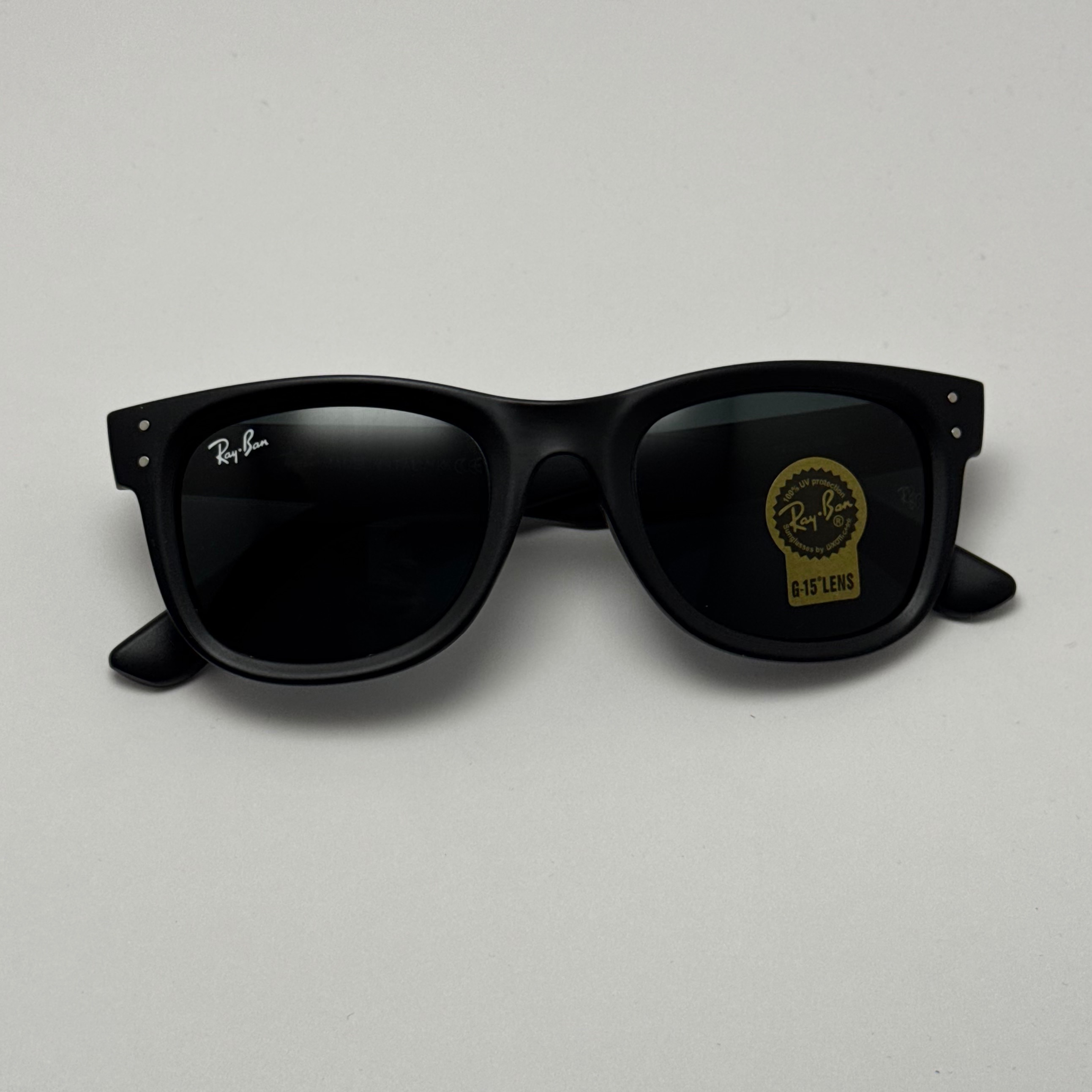 عینک آفتابی ریبن ویفرر شیشه سنگ مشکی مات به همراه پک کامل ریبن Rayban WAYFARER RB 0502S