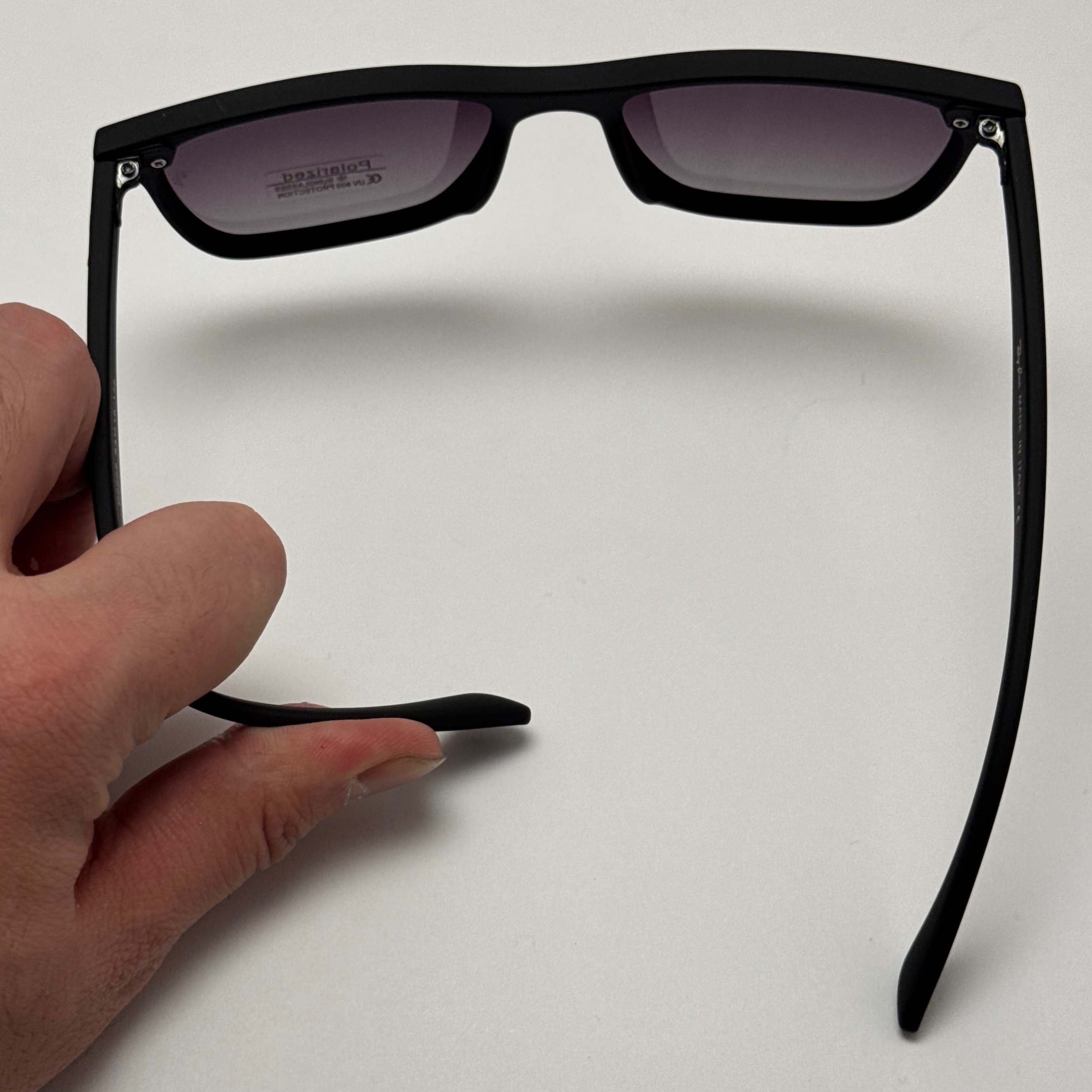 عینک آفتابی پلاریزه ریبن rayban تمام مشکی کد p2222 (ارسال رایگان)
