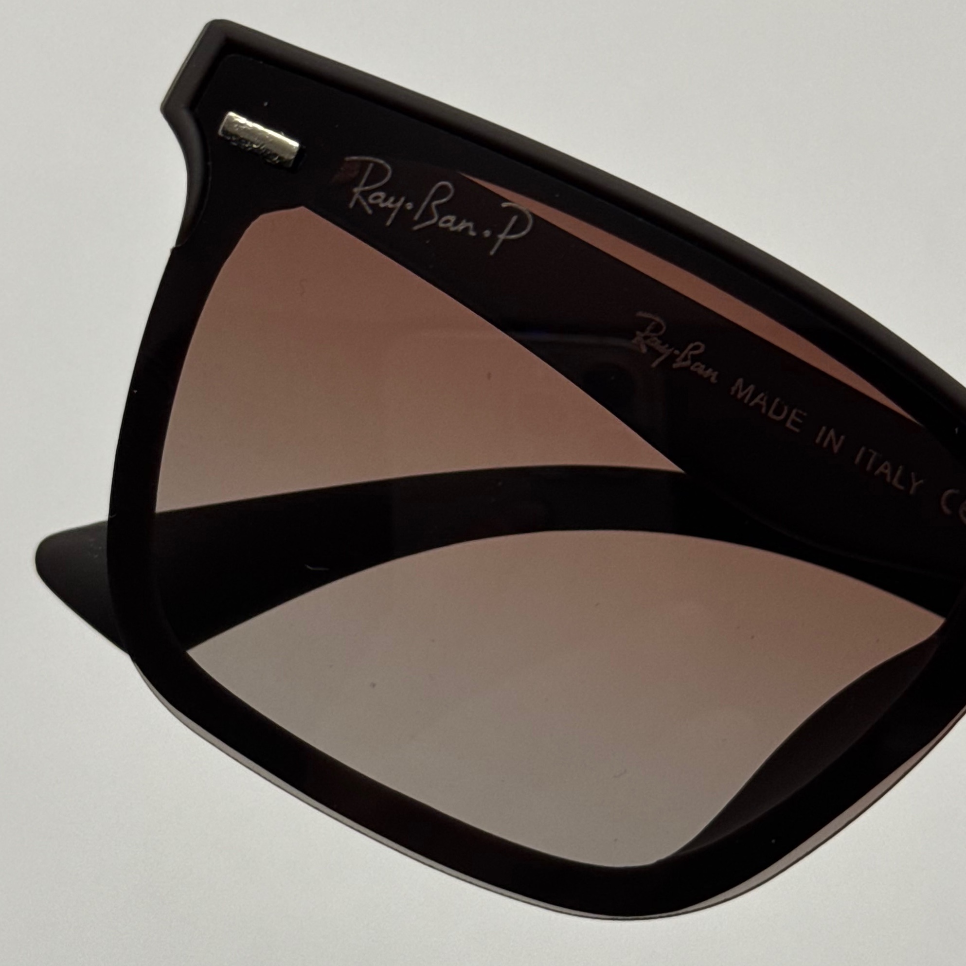 عینک آفتابی پلاریزه ریبن rayban قهوه ای کد p2222 (ارسال رایگان)