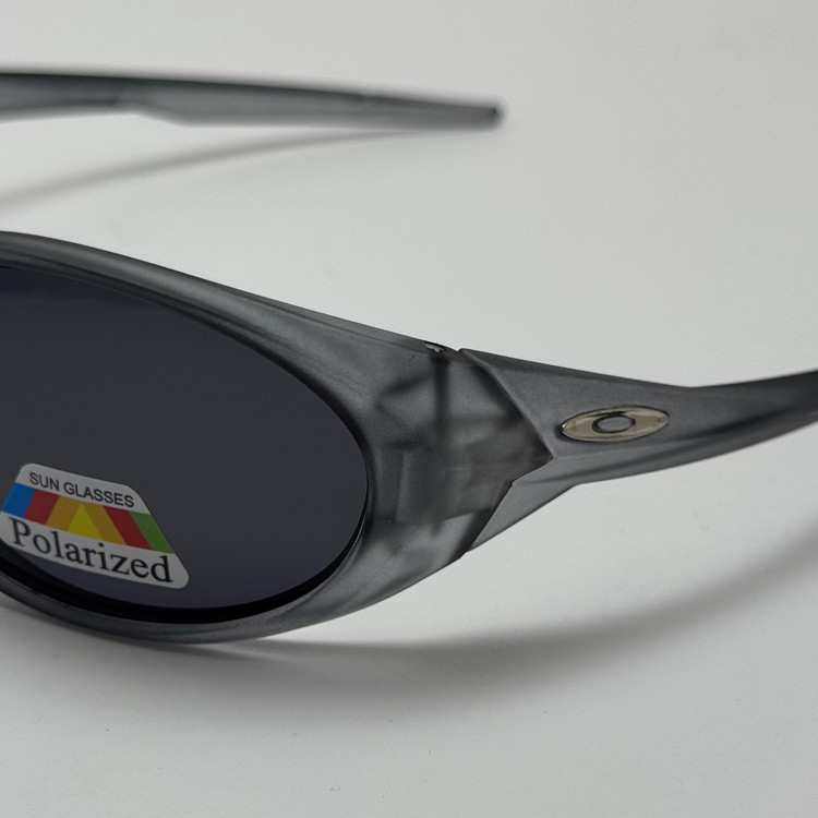 عینک آفتابی پلاریزه اوکلی مدل Oakley Eye Jacket Redux بیضی طوسی (ارسال رایگان)