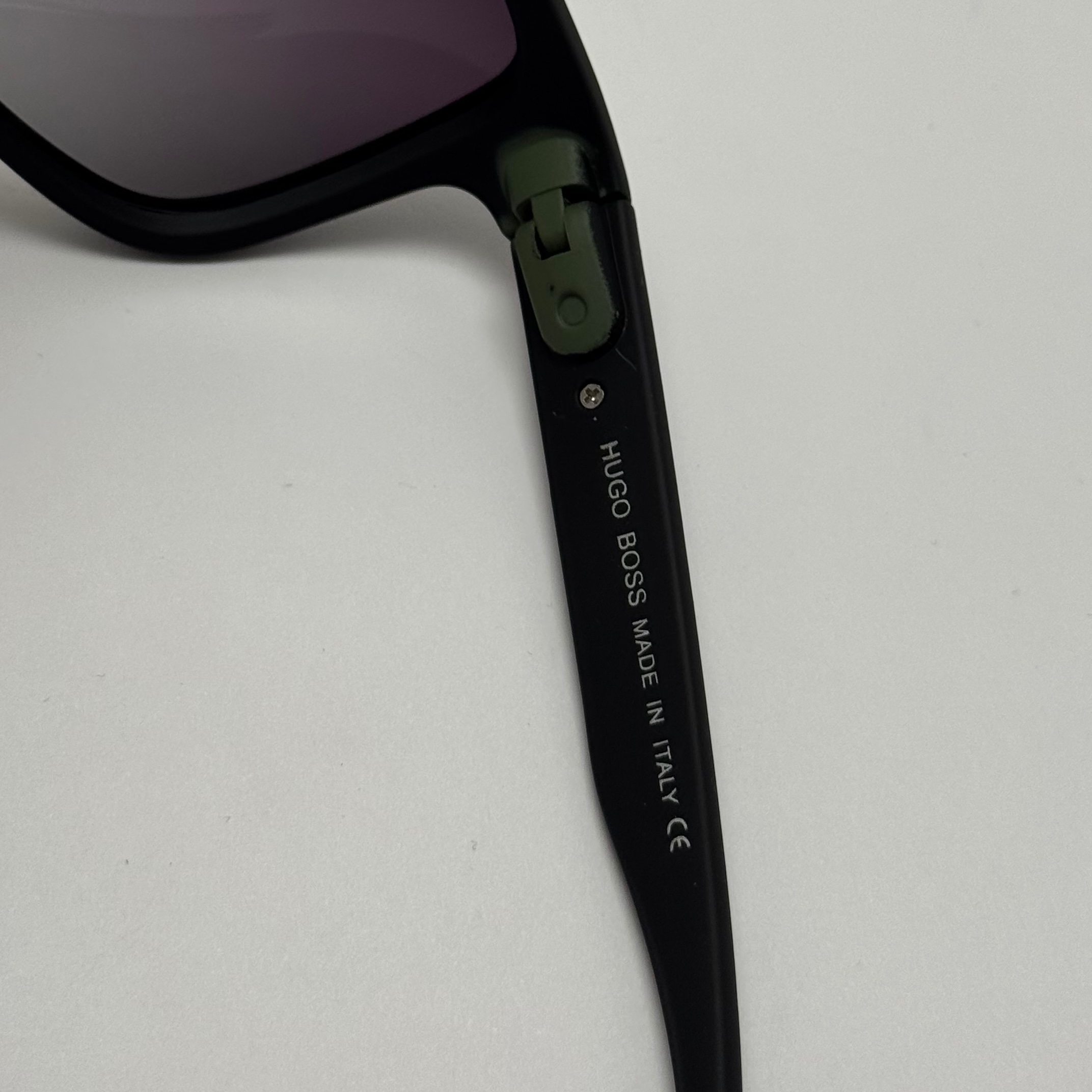 عینک آفتابی پلاریزه هوگو باس HUGO BOSS تمام مشکی کد 2205 - عینک رانندگی (ارسال رایگان)