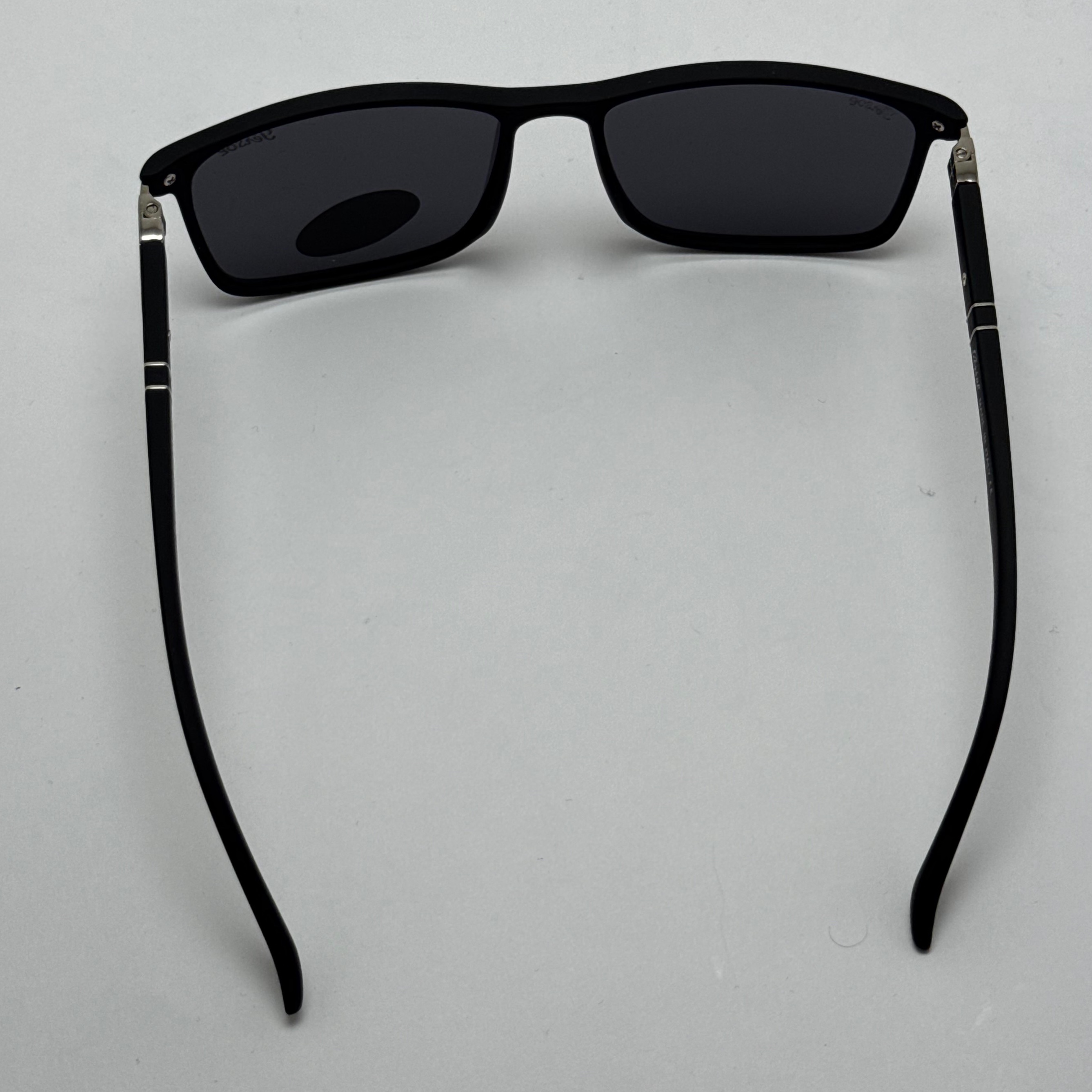 عینک آفتابی پلاریزه پرسول PERSOL مستطیلی لولا فنری کد P 8011 (ارسال رایگان)