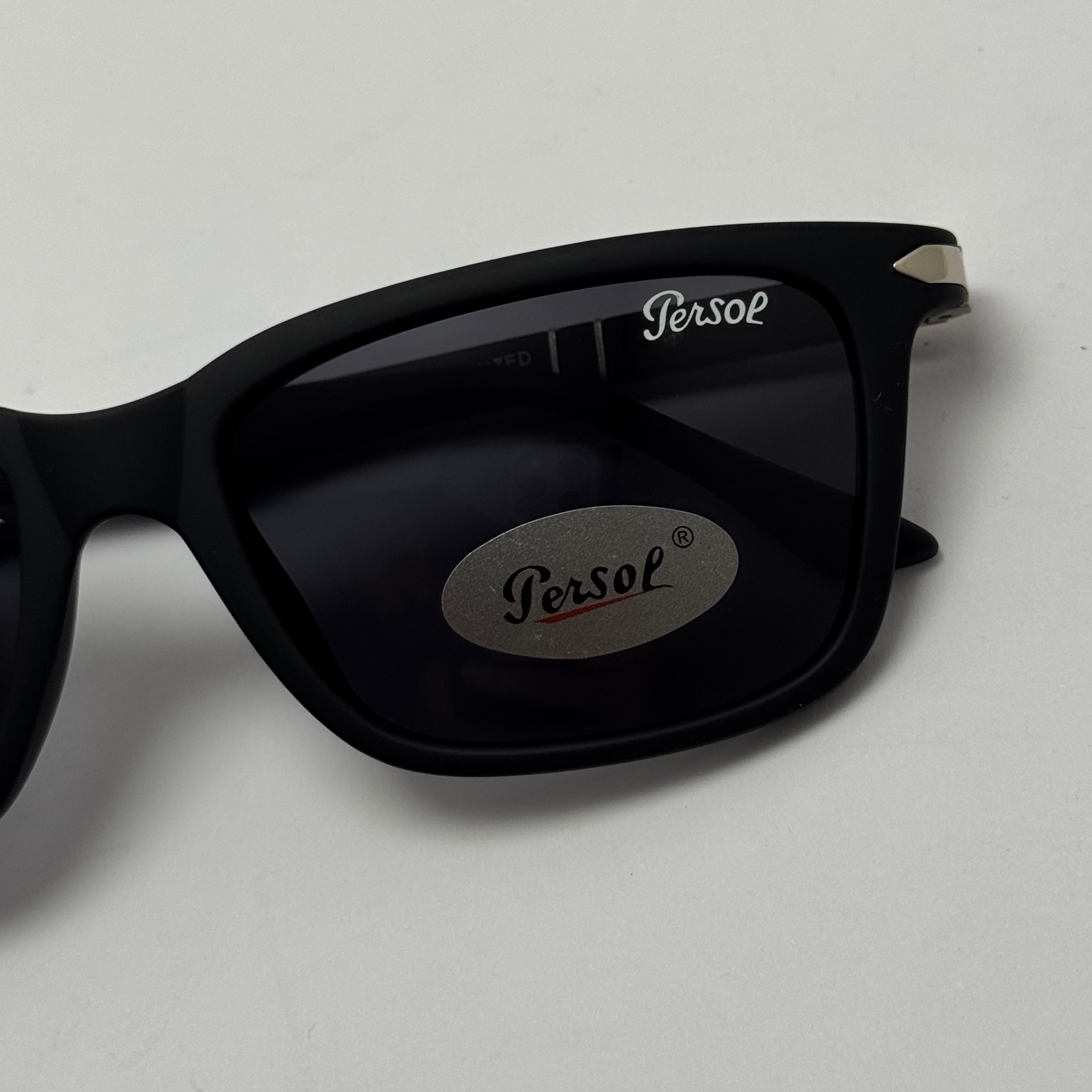 عینک آفتابی پلاریزه پرسول PERSOL مستطیلی لولا فنری کد P 8016 - عینک رانندگی - سایز متوسط (ارسال رایگان)