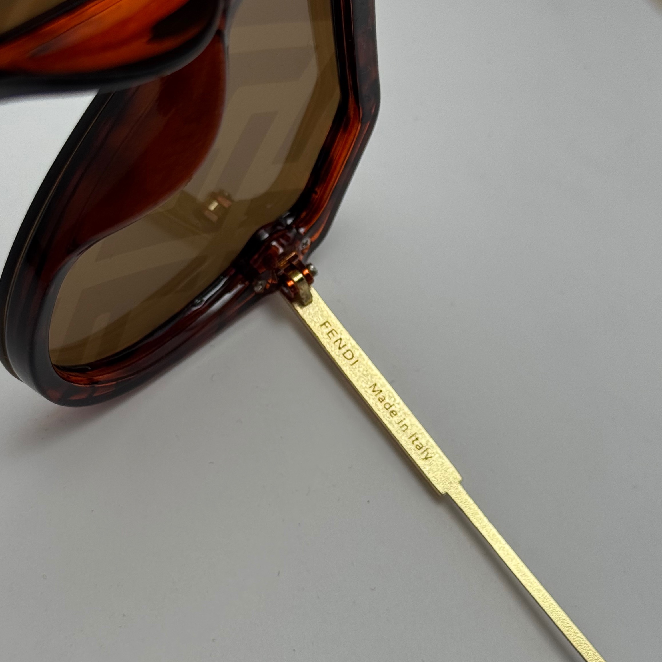 عینک آفتابی و شب فریم لس فندی FENDI قهوه ای کد 3 (ارسال رایگان)