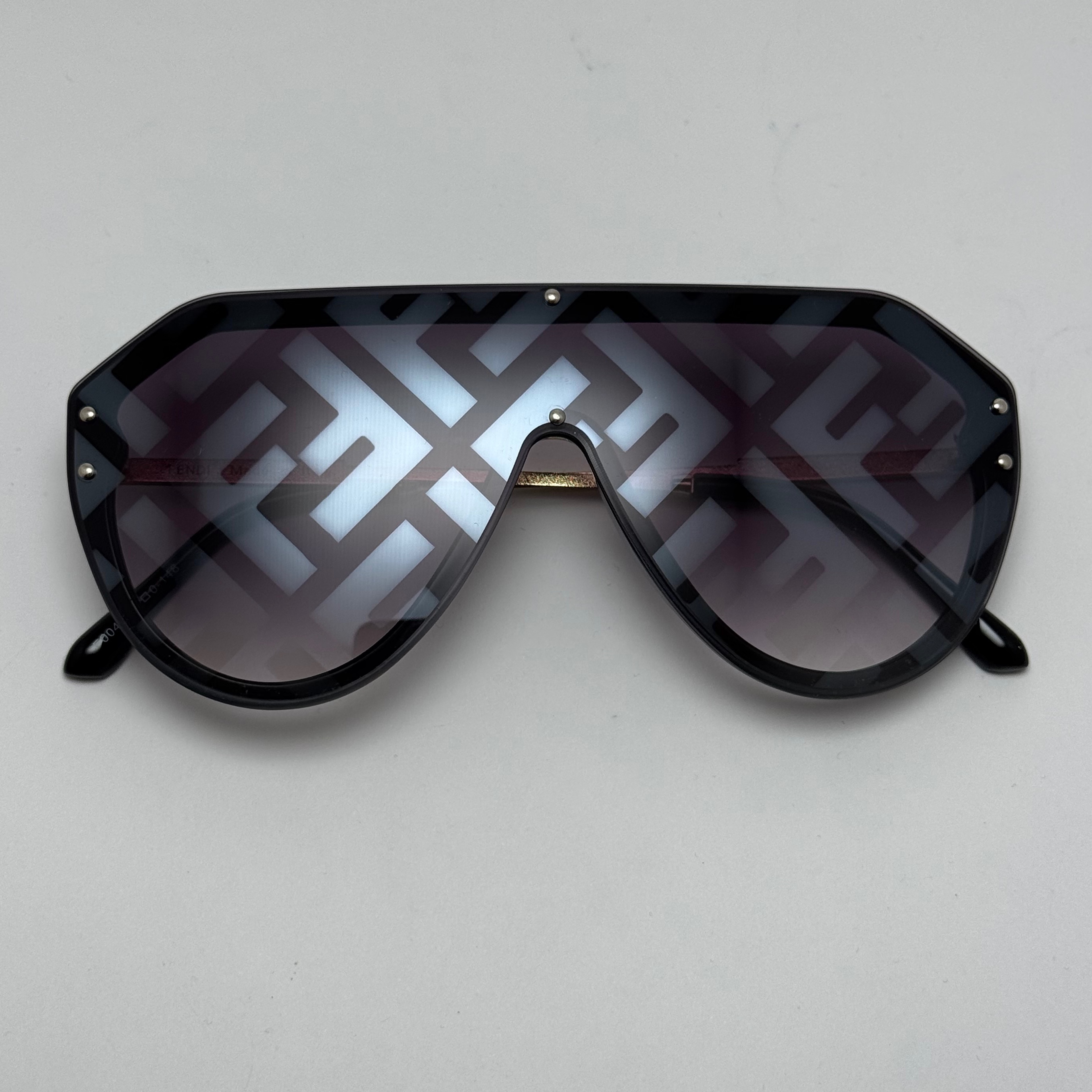 عینک آفتابی فریم لس فندی FENDI مشکی کد 3 (ارسال رایگان)