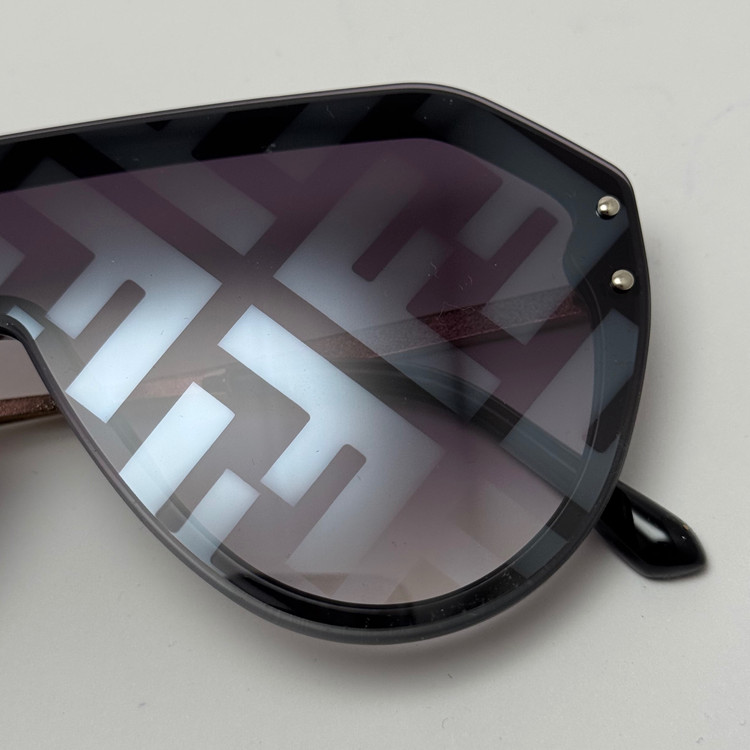 عینک آفتابی فریم لس فندی FENDI مشکی کد 3 (ارسال رایگان)