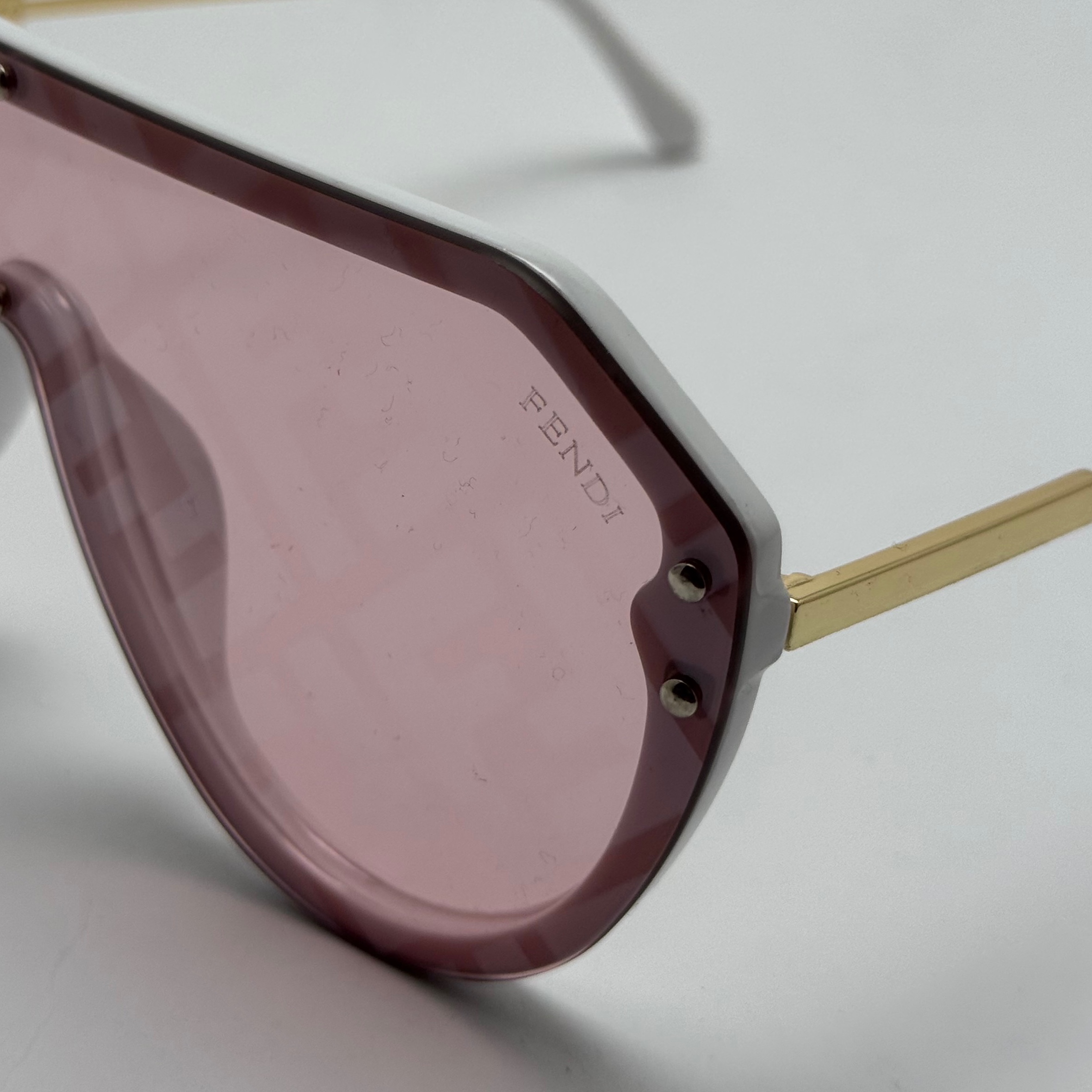 عینک آفتابی و شب فریم لس فندی FENDI صورتی کد 3 (ارسال رایگان)