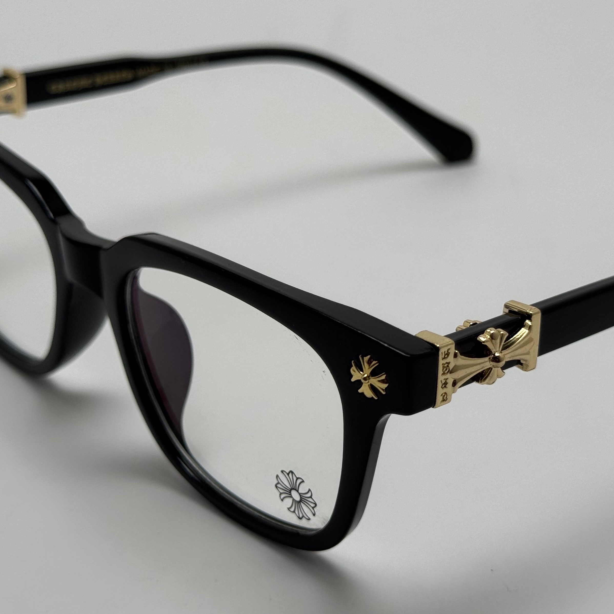 عینک بلوکات کروم هارتز مشکی طلایی Chrome Hearts 2273 با پک کامل کروم هارتز - کیفیت مستر (ارسال رایگان)