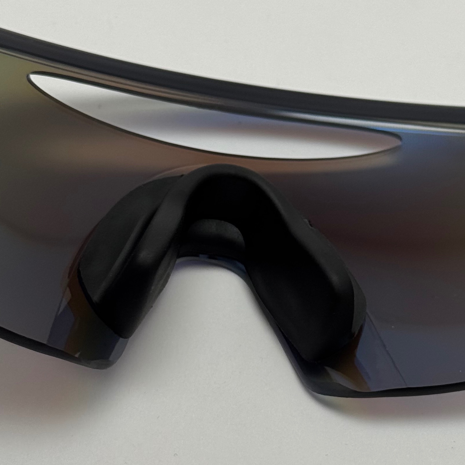 عینک آفتابی اسپرت Oakley اوکلی با لنز PRIZM عدسی آبی کد 9407 (ارسال رایگان)