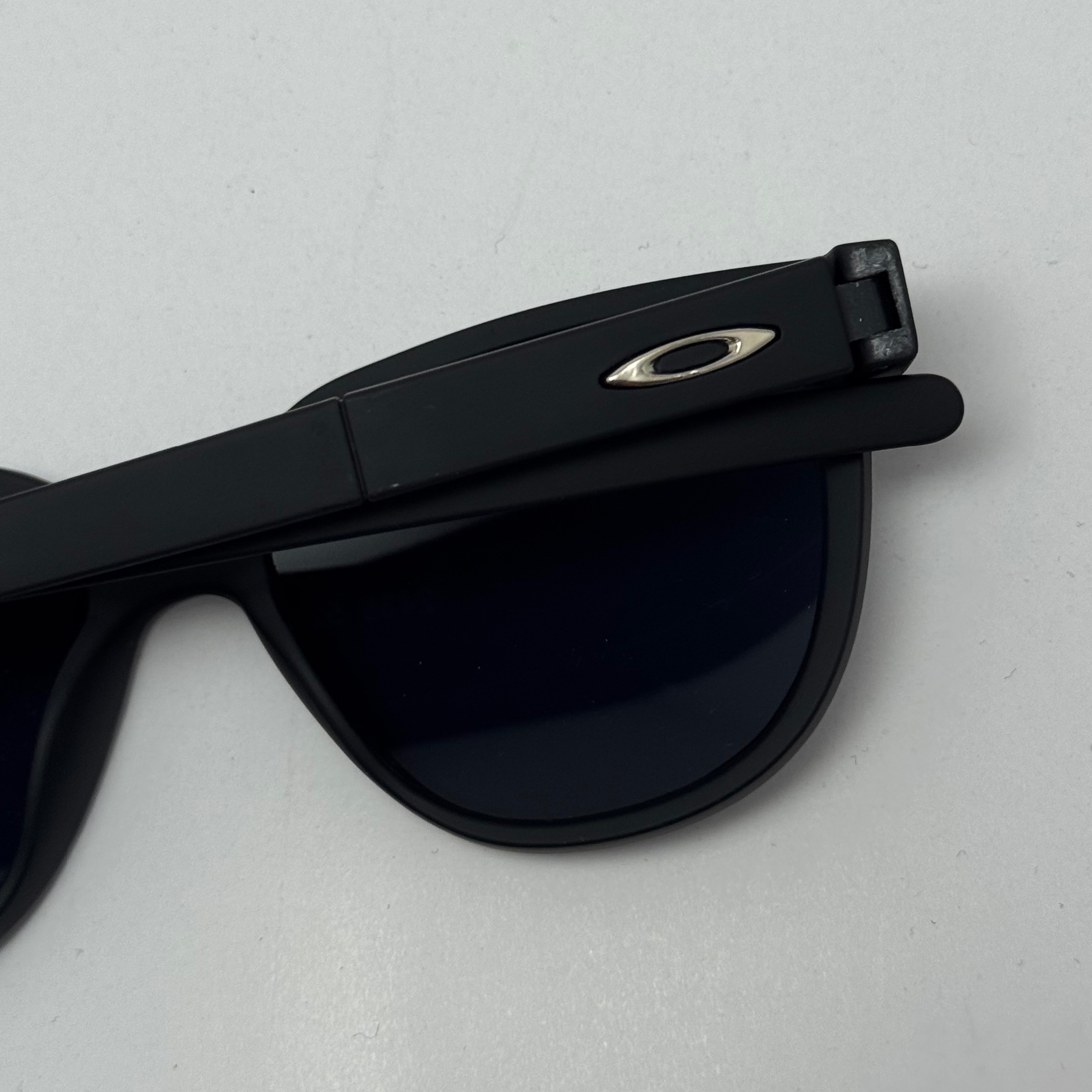 عینک آفتابی اوکلی سبک OAKLEY آمریکایی مشکی کد 2435 (ارسال رایگان)