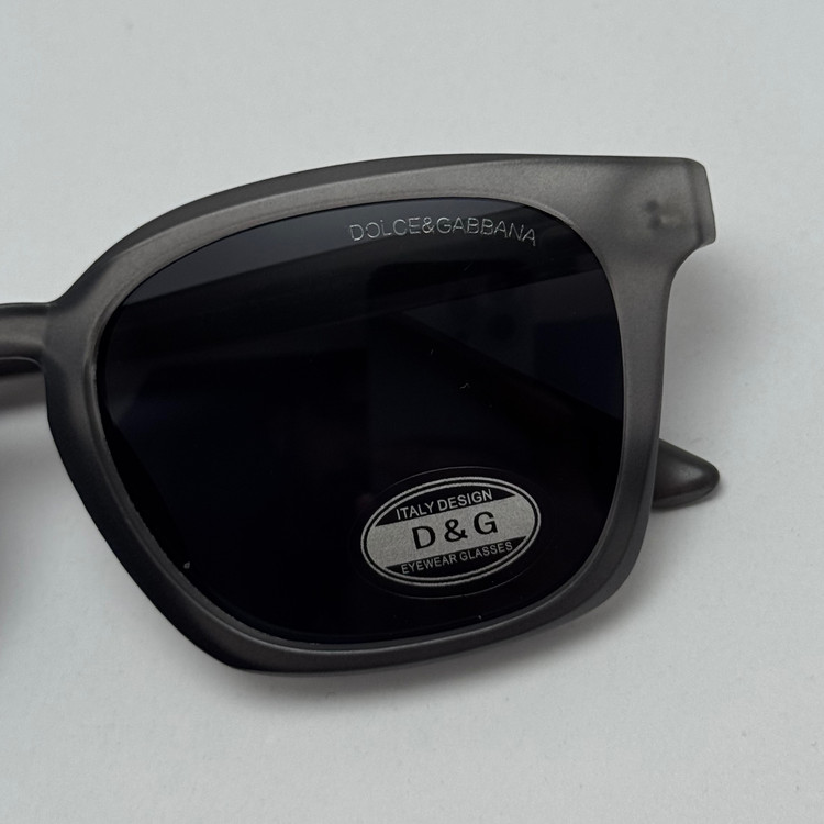 عینک آفتابی پلاریزه دولچه گابانا DOLCE GABBANA دسته سیم کشی شده لولا فنر طوسی کد 7709 (ارسال رایگان)
