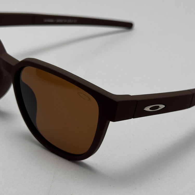 عینک آفتابی اوکلی سبک OAKLEY آمریکایی قهوه ای کد 2435 (ارسال رایگان)