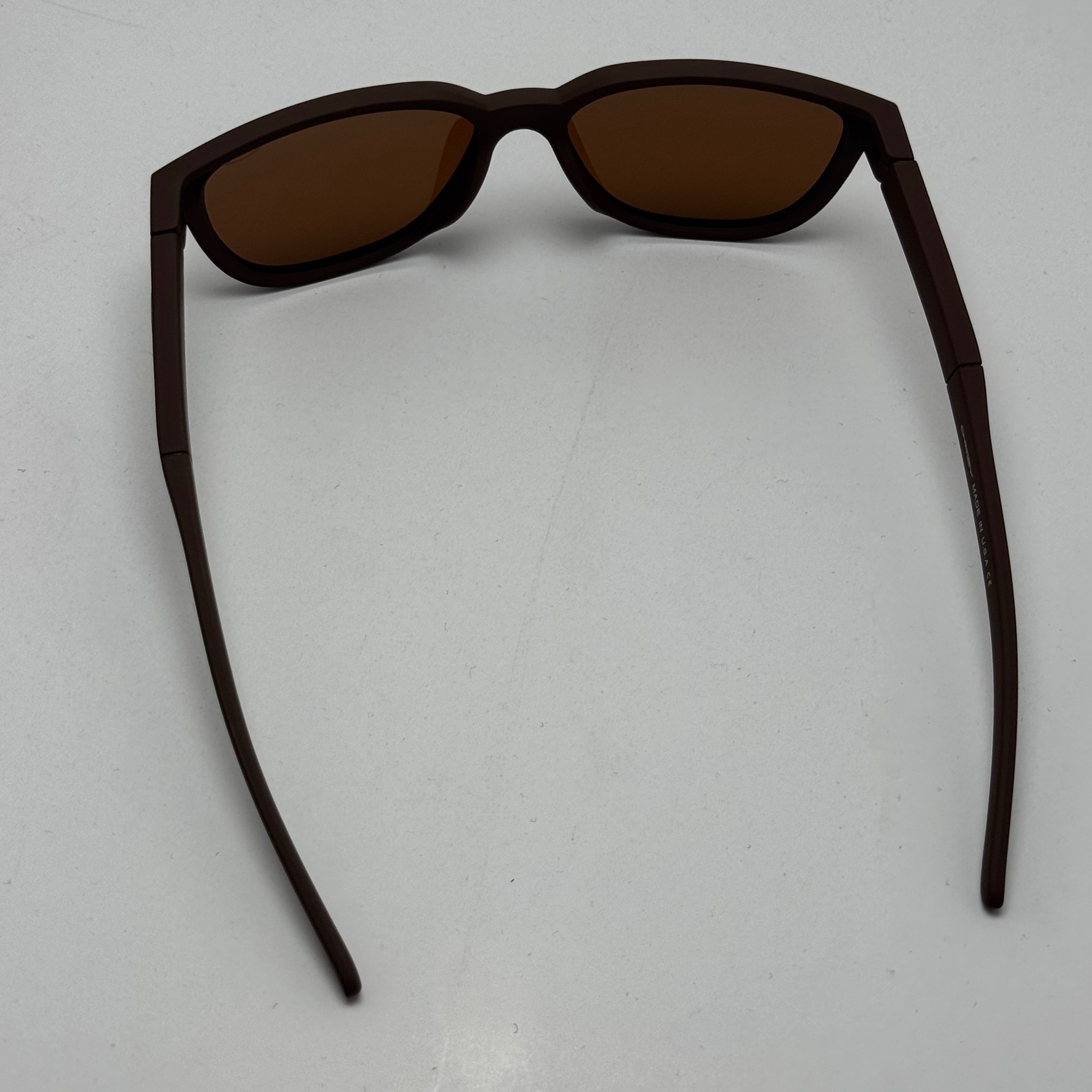عینک آفتابی اوکلی سبک OAKLEY آمریکایی قهوه ای کد 2435 (ارسال رایگان)