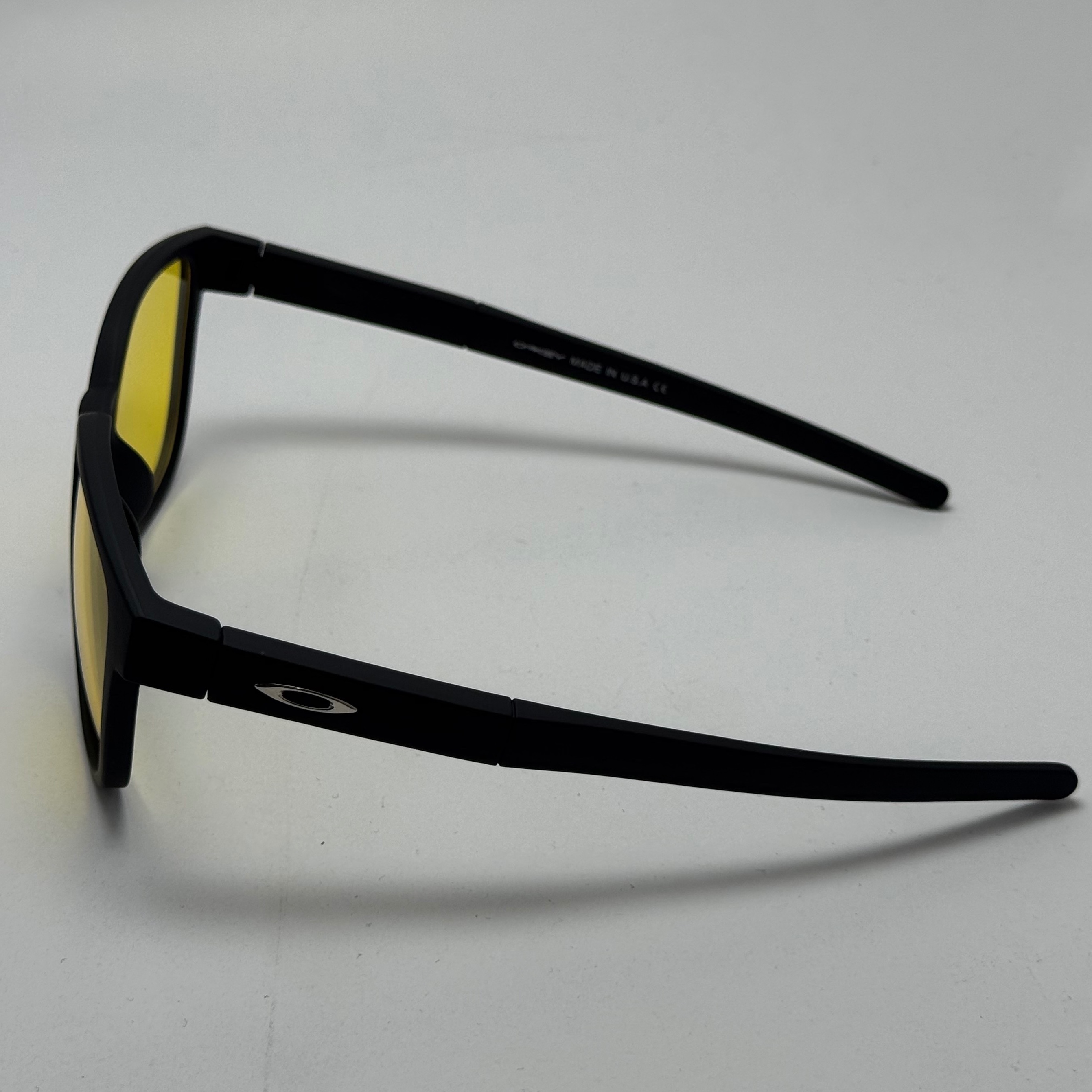 عینک آفتابی و شب اوکلی سبک OAKLEY زرد کد 2435 (ارسال رایگان)