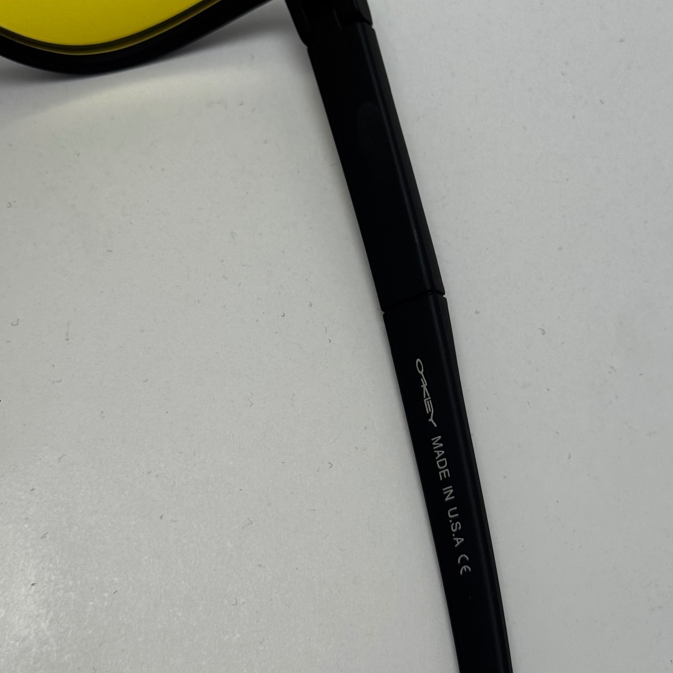 عینک آفتابی و شب اوکلی سبک OAKLEY زرد کد 2435 (ارسال رایگان)