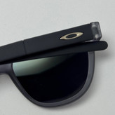 عینک آفتابی اوکلی سبک OAKLEY فریم طوسی عدسی هفت رنگ کد 2435 (ارسال رایگان)