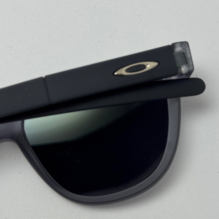 عینک آفتابی اوکلی سبک OAKLEY فریم طوسی عدسی هفت رنگ کد 2435 (ارسال رایگان)
